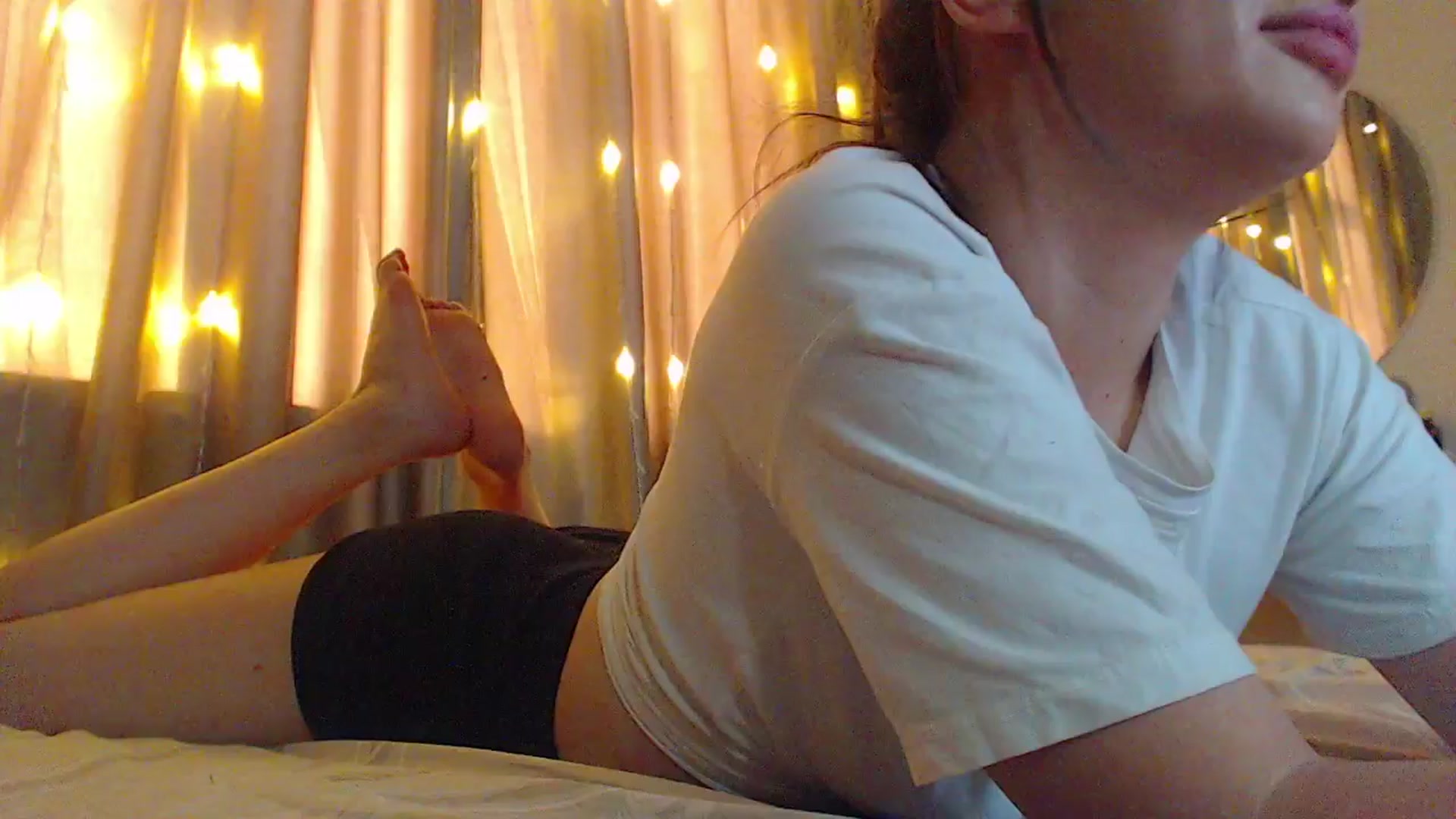 Gallery image thumbnail from MiraKyong's myfreecams stream on, 03/24/2024, 03:17 image 18 of 20