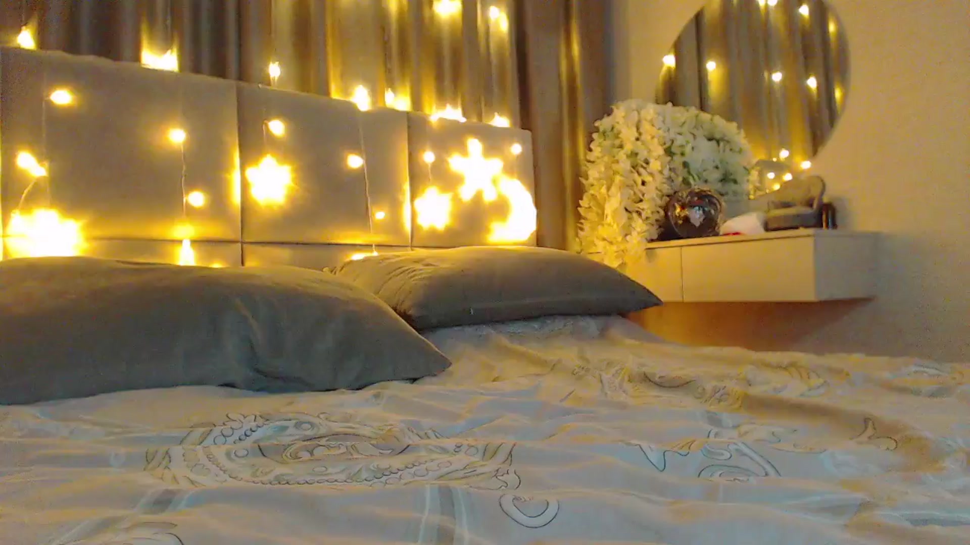 Gallery image thumbnail from MiraKyong's myfreecams stream on, 03/26/2024, 24:45 image 19 of 20