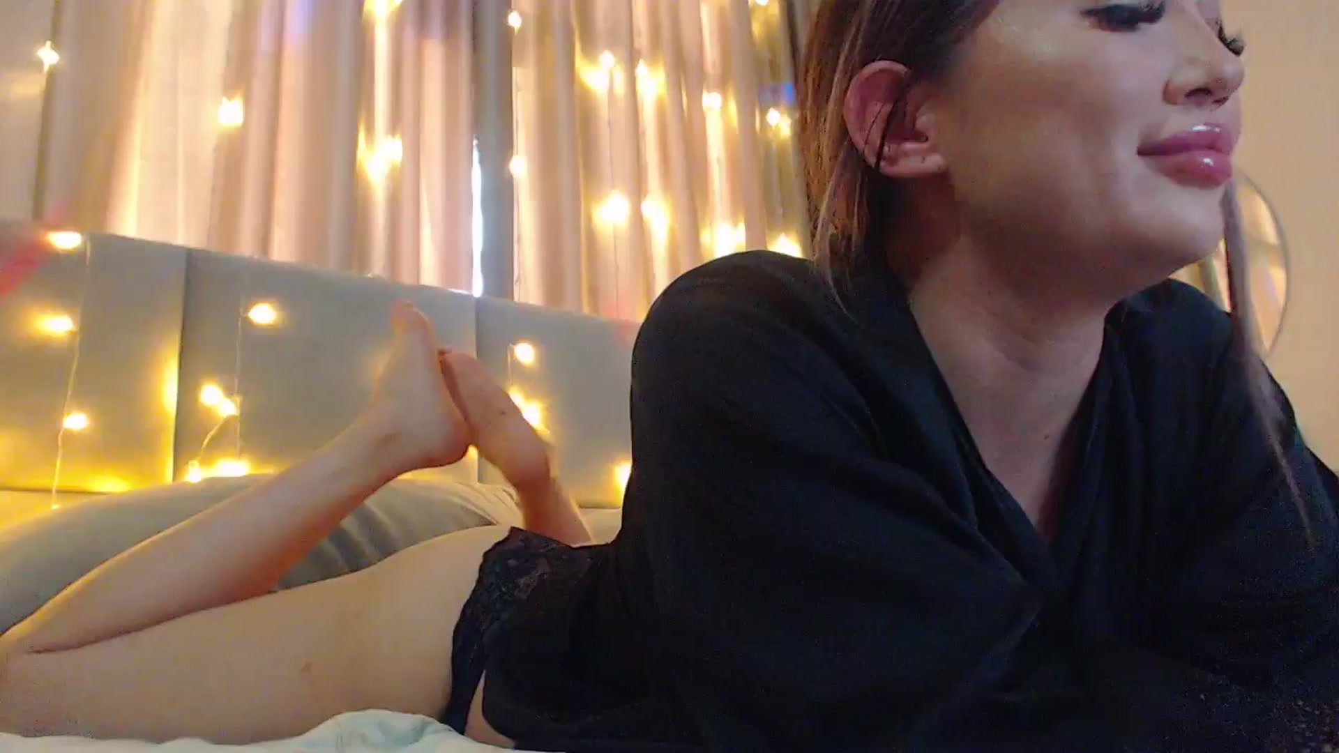 Gallery image thumbnail from MiraKyong's myfreecams stream on, 03/26/2024, 04:02 image 20 of 20