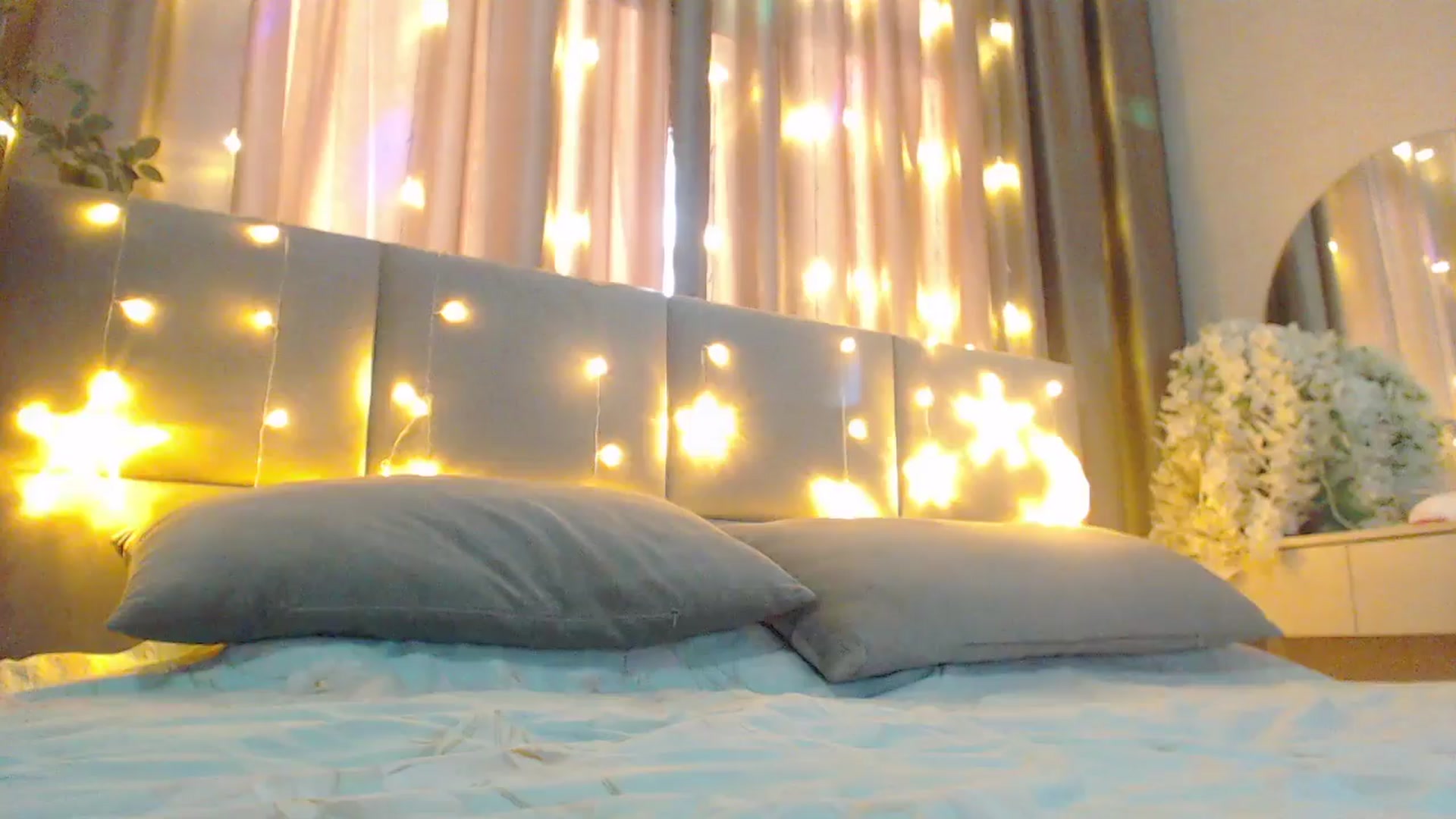 Gallery image thumbnail from MiraKyong's myfreecams stream on, 03/26/2024, 04:02 image 10 of 20