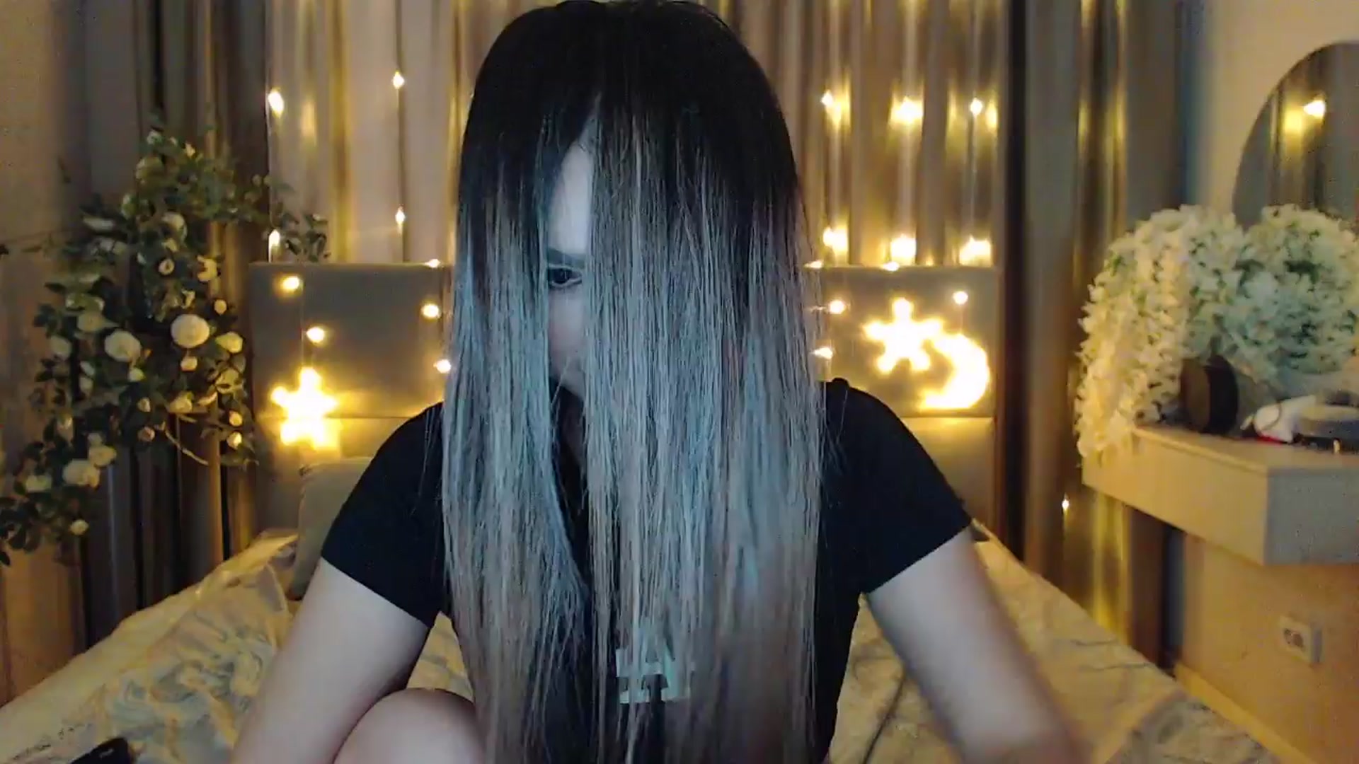 Gallery image thumbnail from MiraKyong's myfreecams stream on, 03/29/2024, 07:05 image 11 of 20