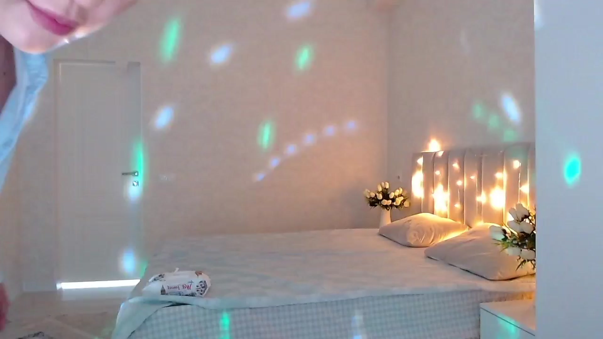 Gallery image thumbnail from MiraKyong's myfreecams stream on, 04/09/2024, 04:33 image 6 of 20