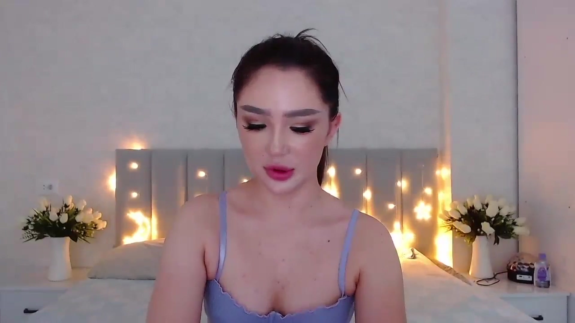 Gallery image thumbnail from MiraKyong's myfreecams stream on, 05/08/2024, 02:01 image 9 of 20