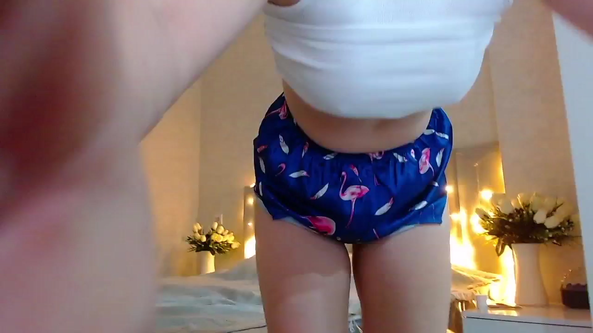 Gallery image thumbnail from MiraKyong's myfreecams stream on, 05/26/2024, 01:29 image 11 of 20