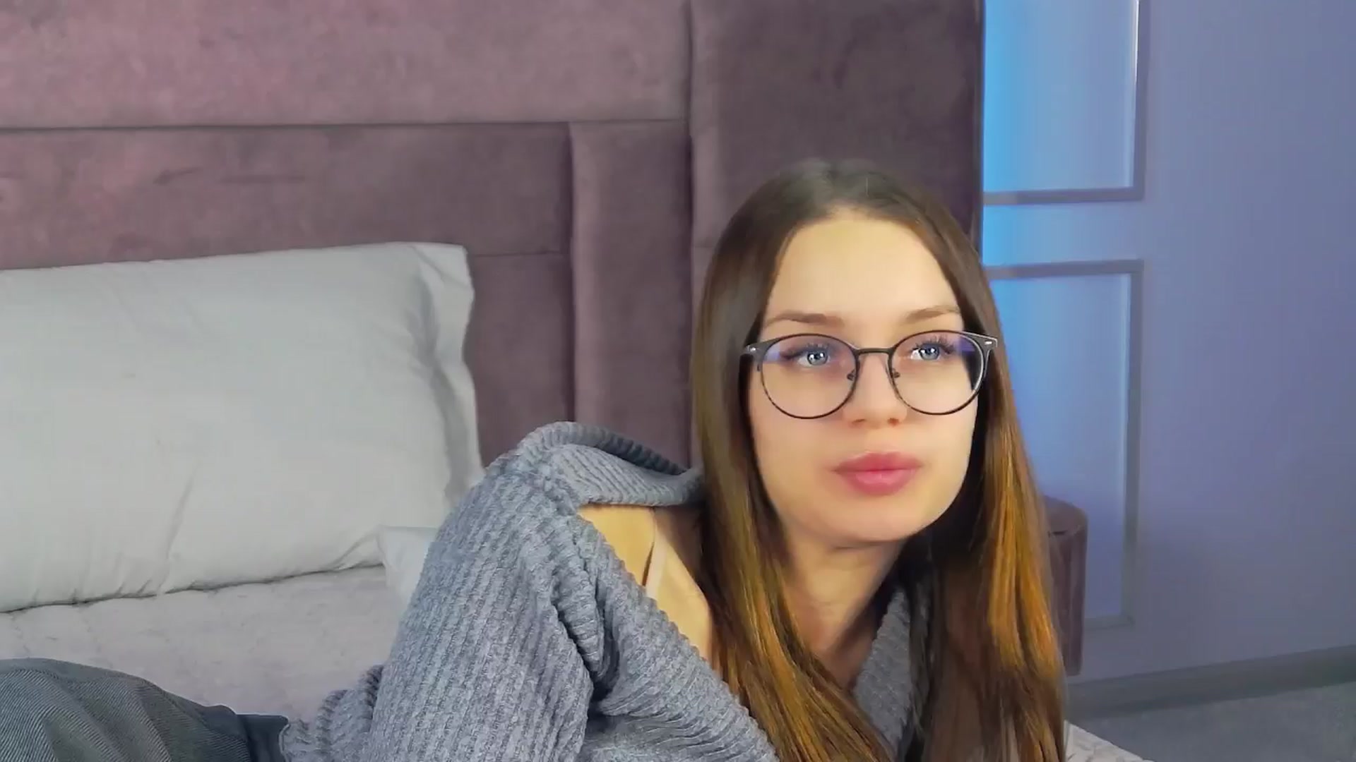 Gallery image thumbnail from MiraMauer's myfreecams stream on, 11/05/2024, 14:08 image 20 of 20