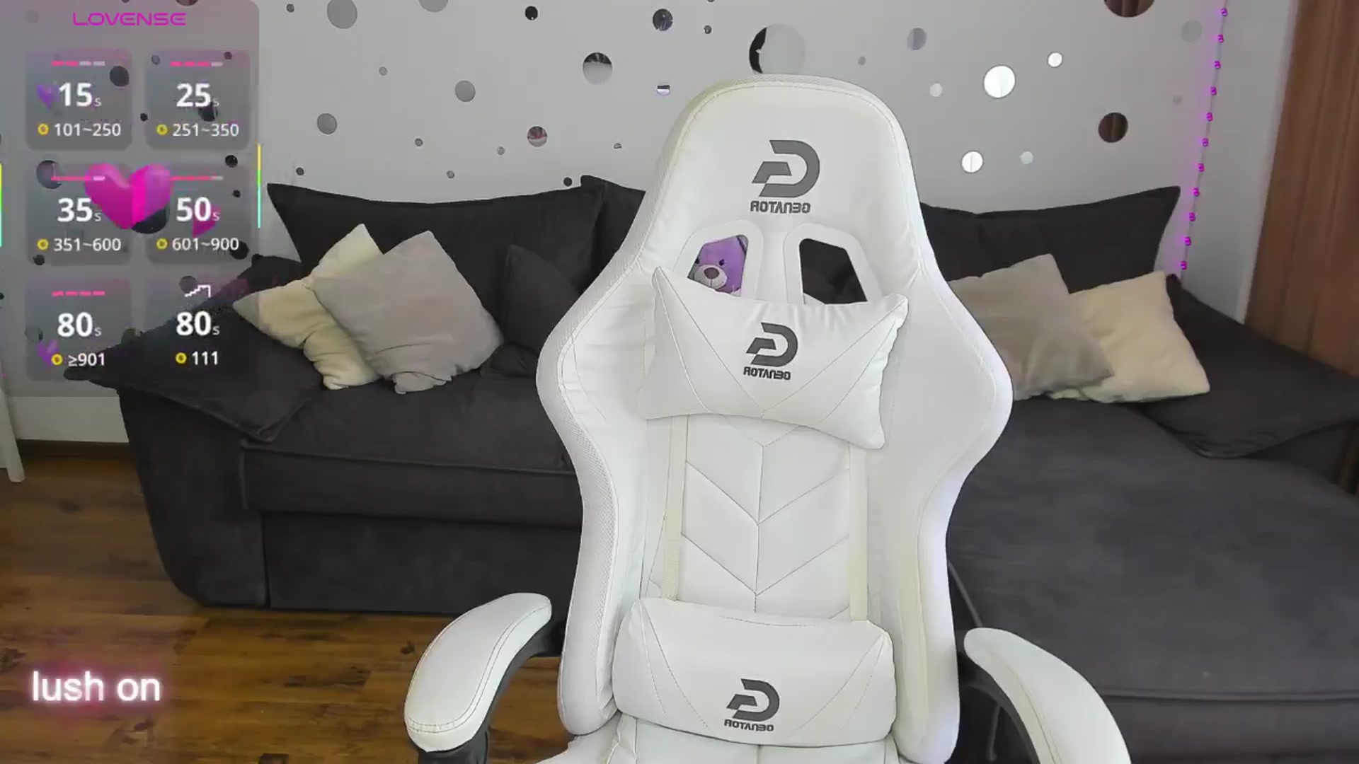 Gallery image thumbnail from MiraWonder's myfreecams stream on, 08/08/2025, 11:29 image 6 of 20