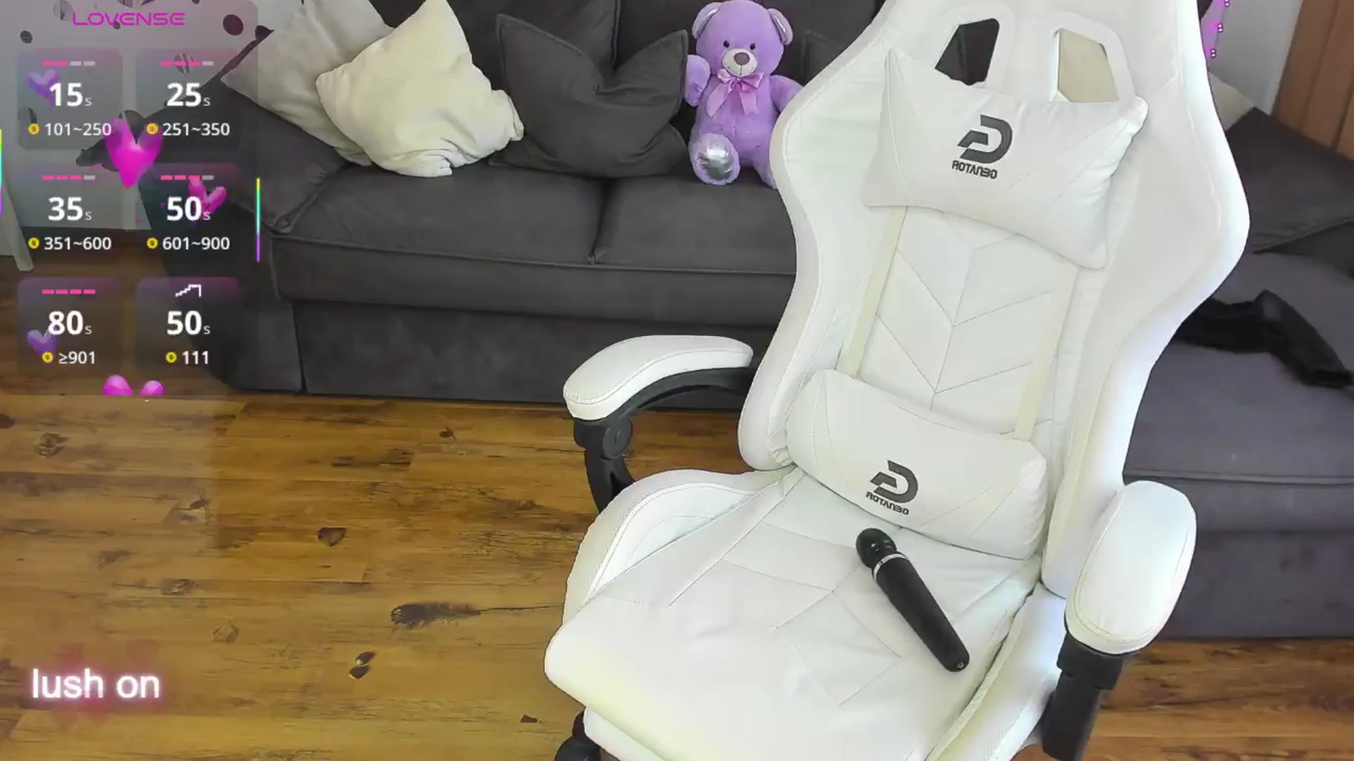 Gallery image thumbnail from MiraWonder's myfreecams stream on, 08/11/2025, 11:32 image 5 of 20