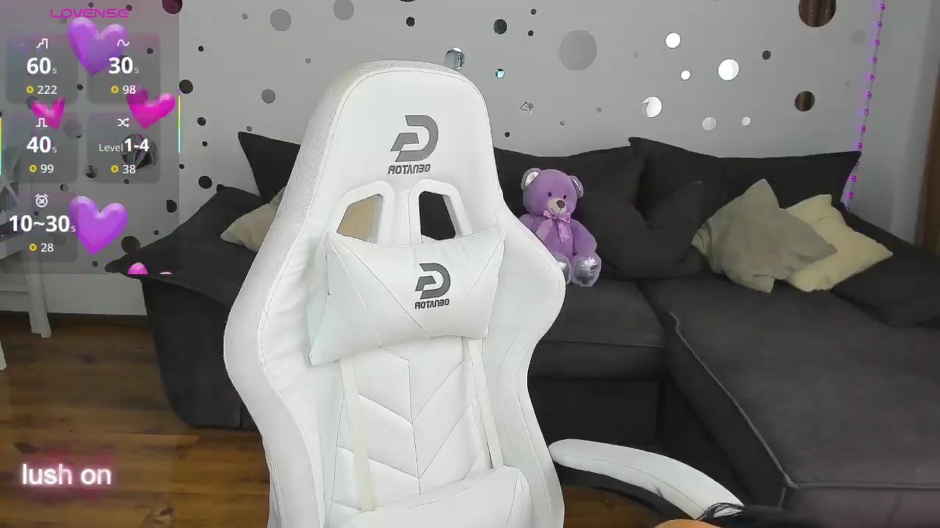 Gallery image thumbnail from MiraWonder's myfreecams stream on, 08/19/2025, 11:39 image 7 of 20