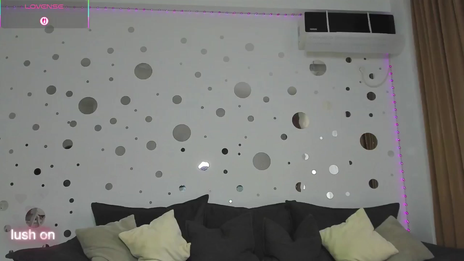 Gallery image thumbnail from MiraWonder's myfreecams stream on, 08/25/2025, 11:28 image 4 of 20