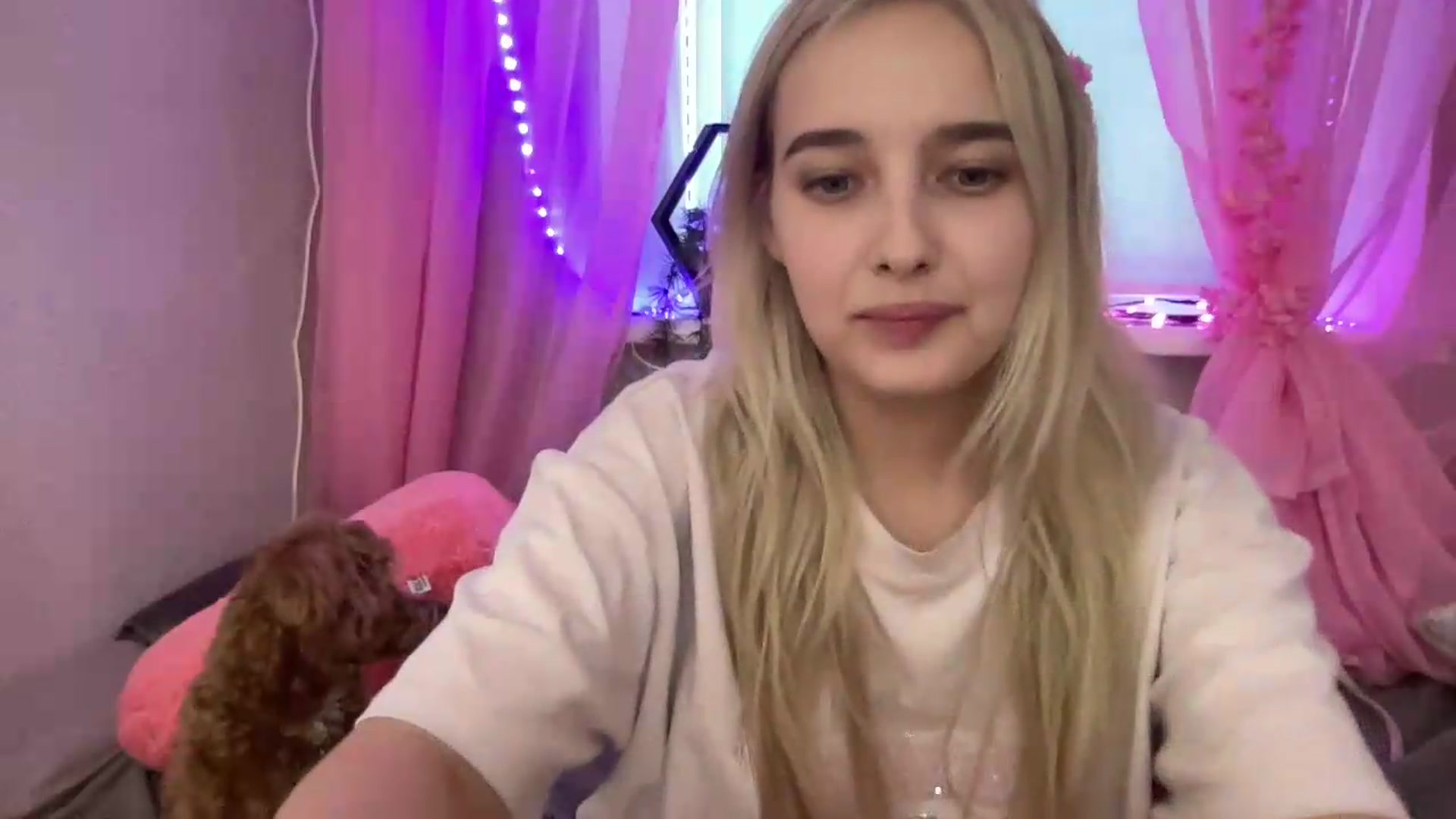 Gallery image thumbnail from Mira_Satin's myfreecams stream on, 08/19/2026, 15:26 image 10 of 20