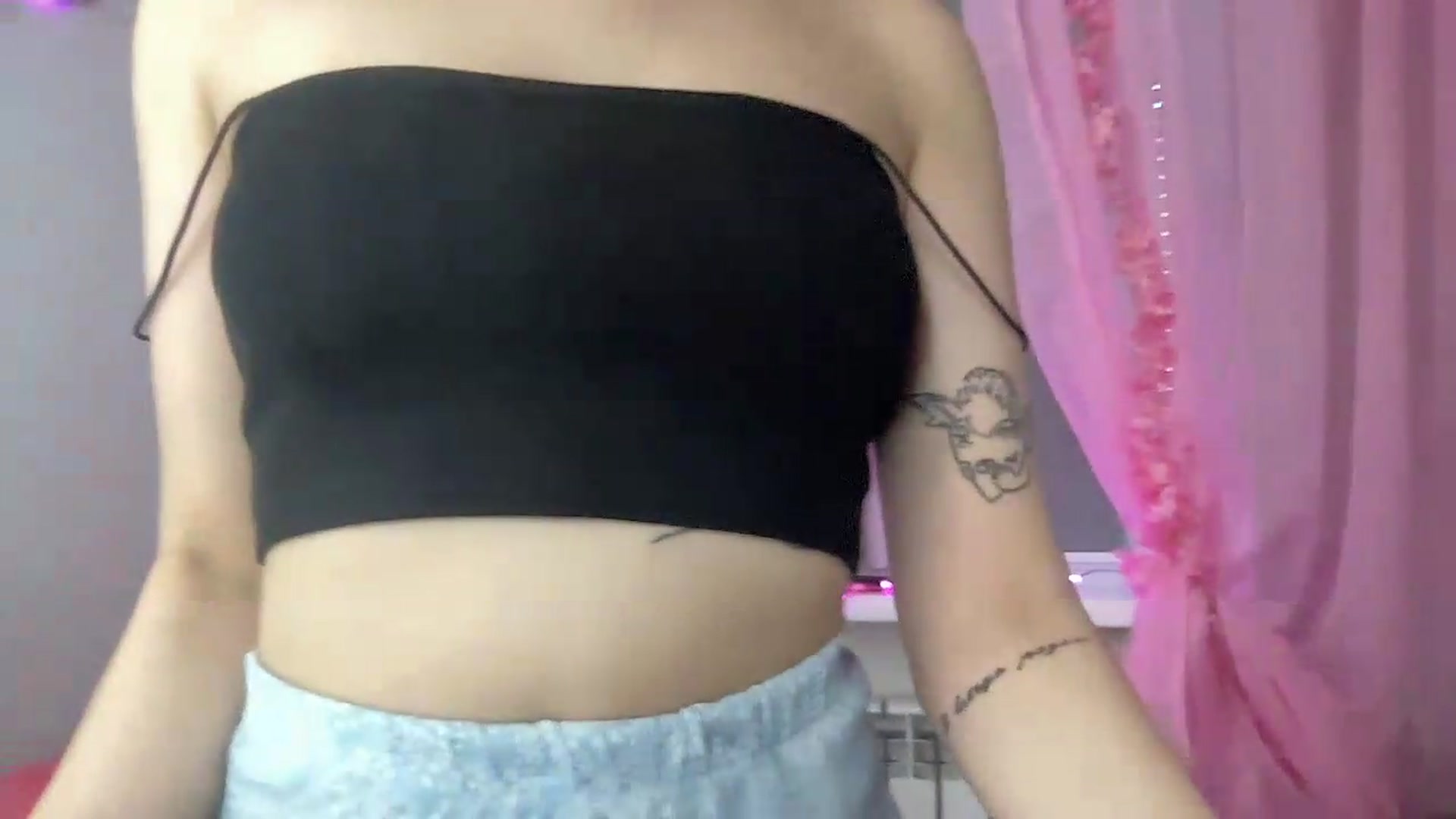 Gallery image thumbnail from Mira_Satin's myfreecams stream on, 08/19/2026, 19:32 image 12 of 20