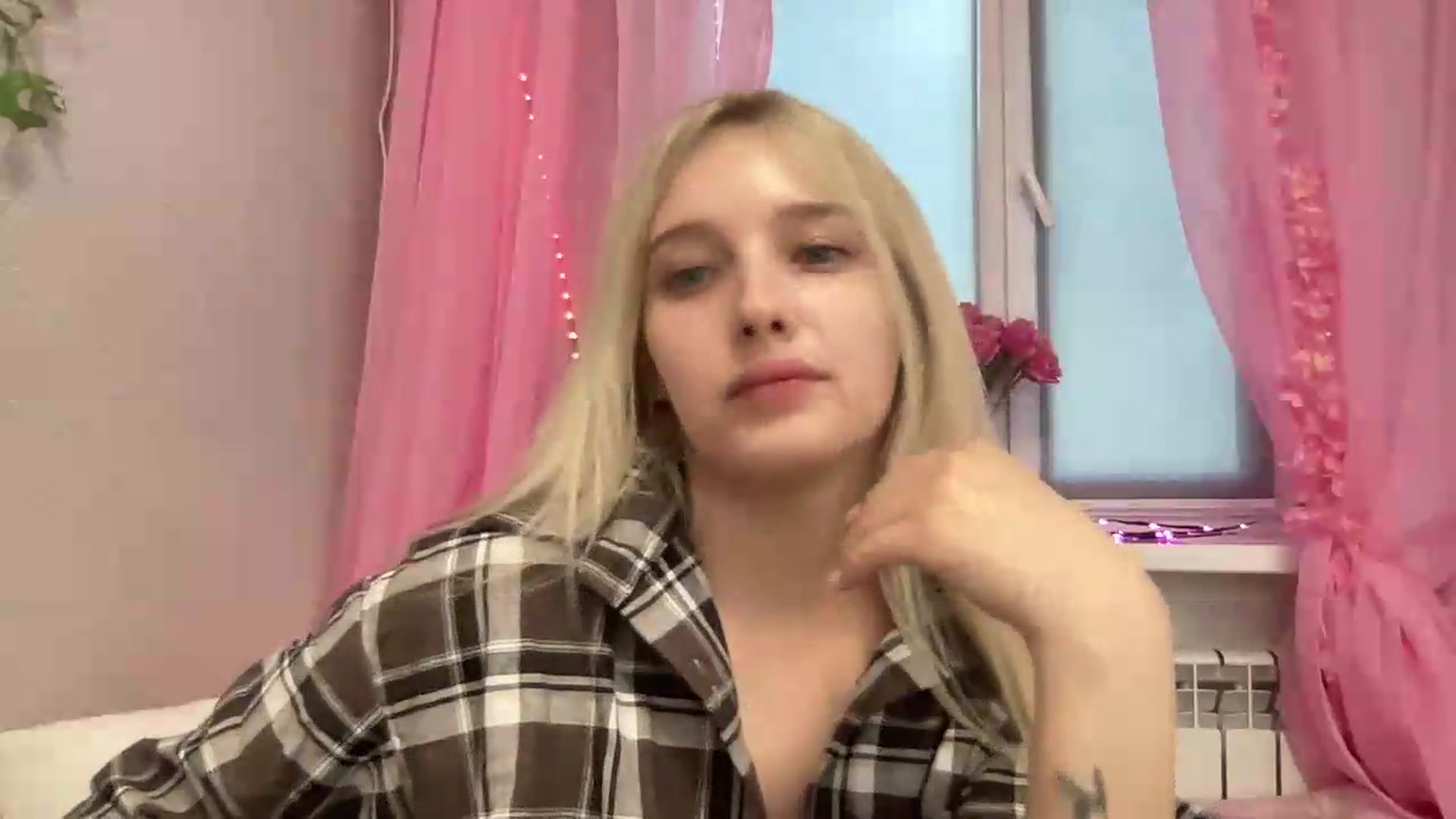 Gallery image thumbnail from Mira_Satin's myfreecams stream on, 08/20/2026, 14:49 image 20 of 20