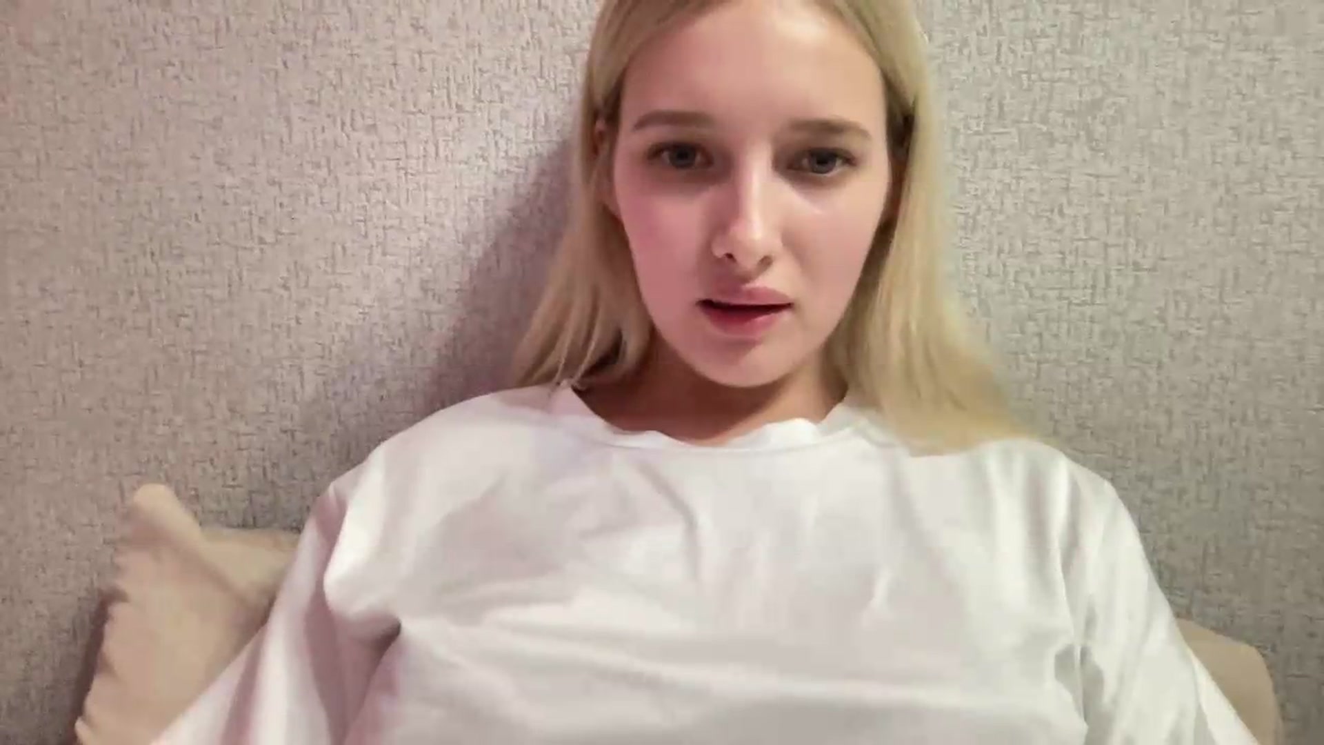 Gallery image thumbnail from Mira_Satin's myfreecams stream on, 08/20/2026, 20:21 image 20 of 20