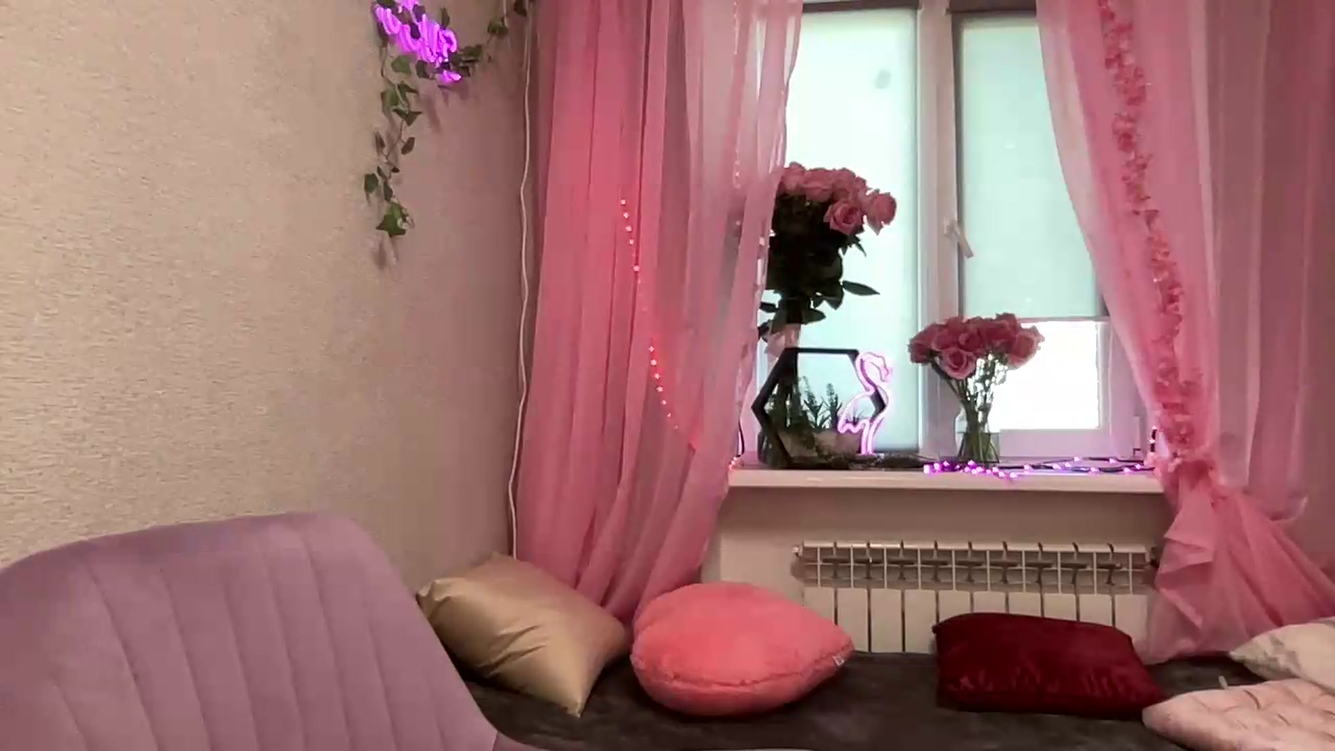 Gallery image thumbnail from Mira_Satin's myfreecams stream on, 08/21/2026, 08:54 image 13 of 20
