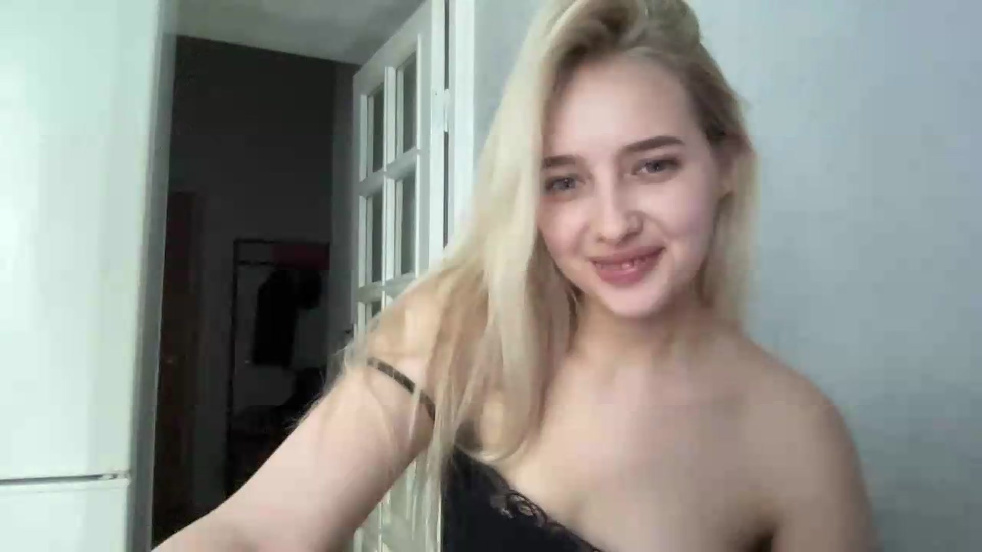 Gallery image thumbnail from Mira_Satin's myfreecams stream on, 08/21/2026, 11:00 image 12 of 20