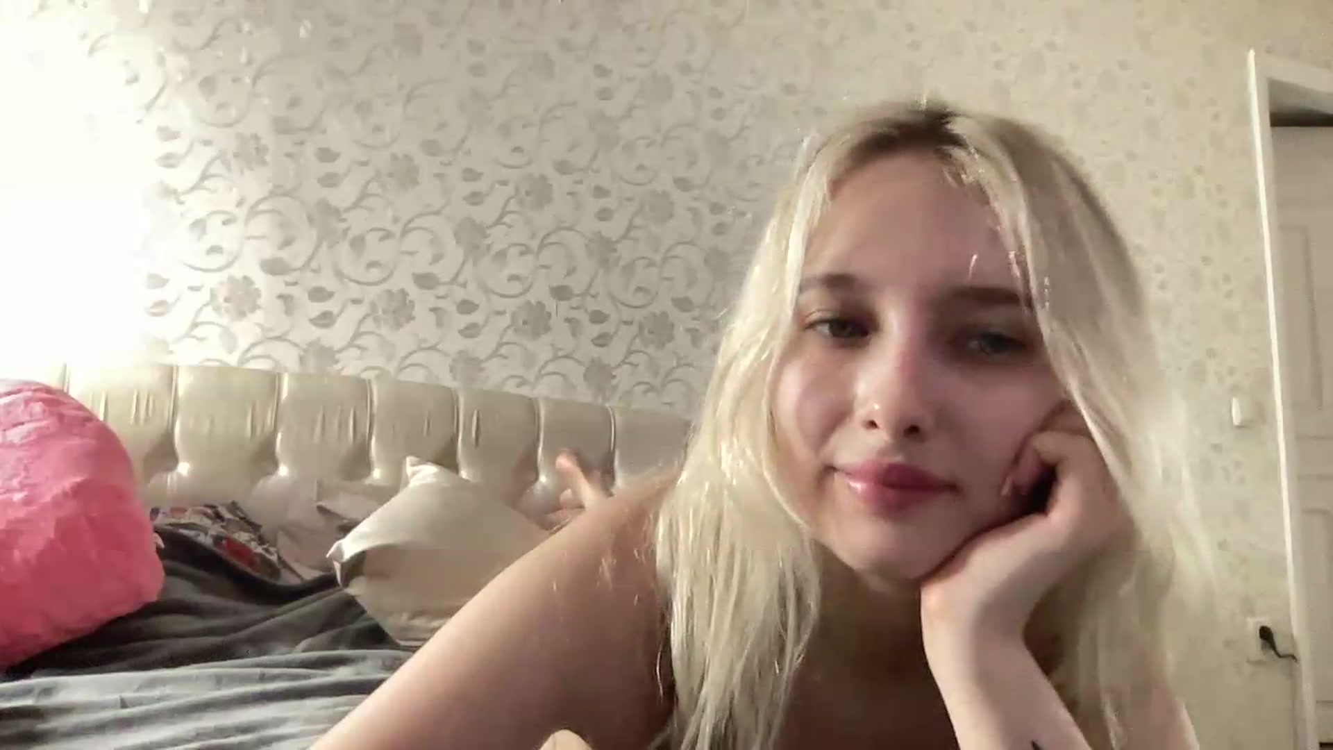 Gallery image thumbnail from Mira_Satin's myfreecams stream on, 08/22/2026, 09:09 image 7 of 20