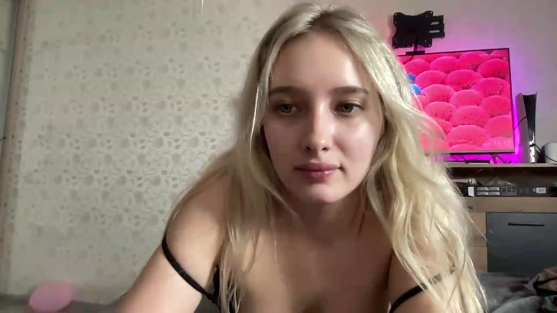 Gallery image thumbnail from Mira_Satin's myfreecams stream on, 08/22/2026, 12:26 image 8 of 20