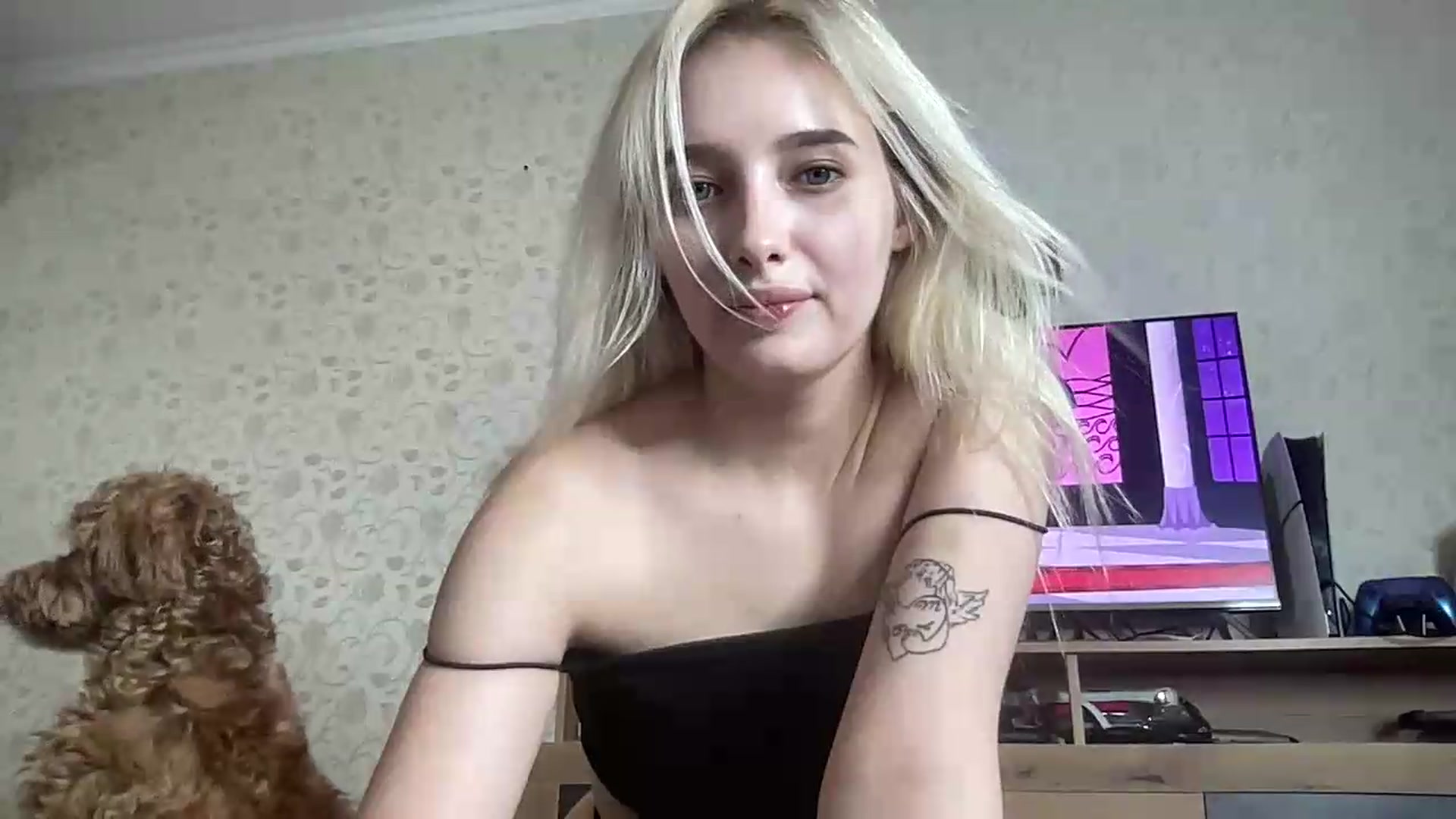 Gallery image thumbnail from Mira_Satin's myfreecams stream on, 08/25/2026, 12:41 image 4 of 20