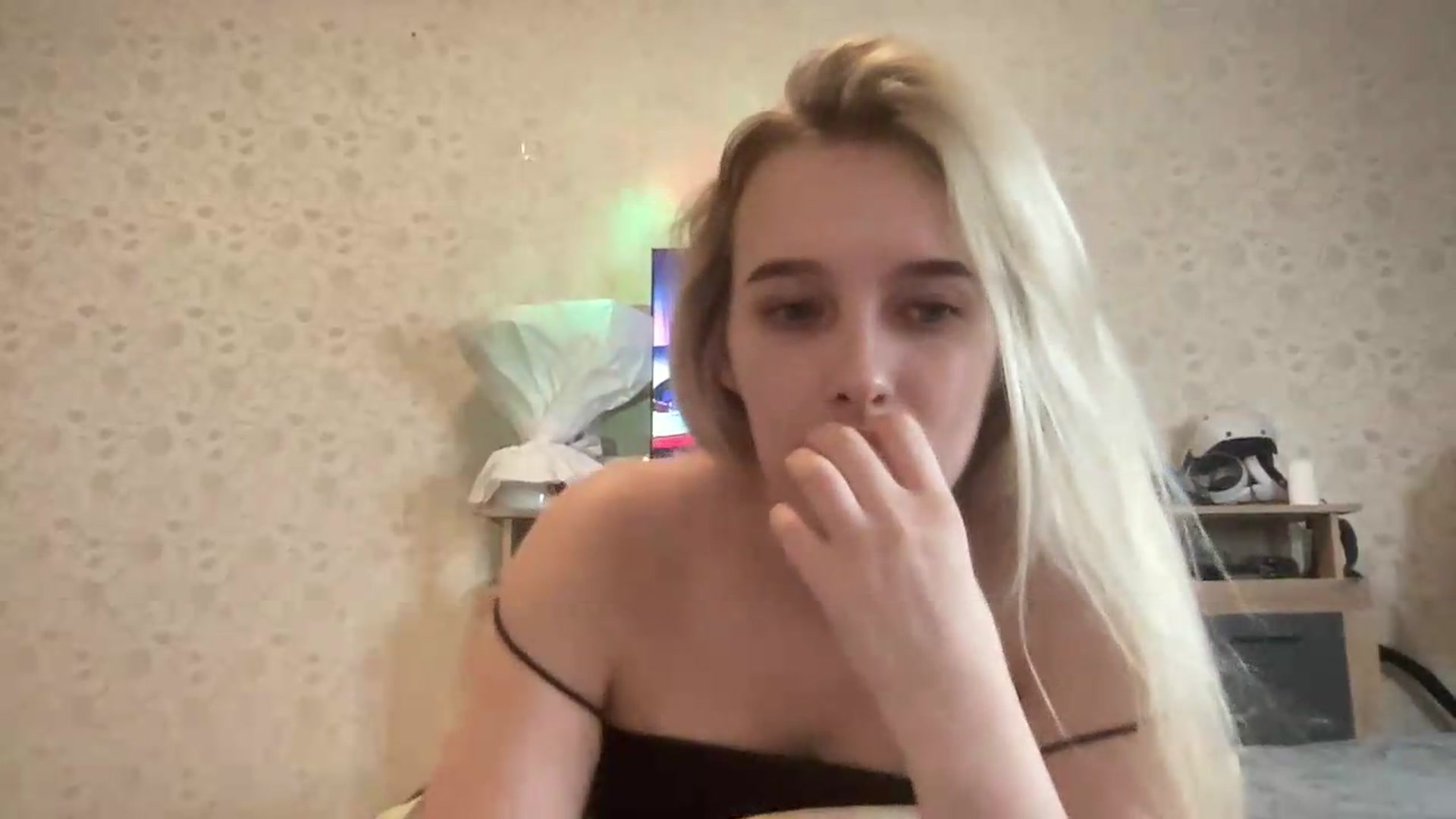 Gallery image thumbnail from Mira_Satin's myfreecams stream on, 08/25/2026, 15:49 image 2 of 20