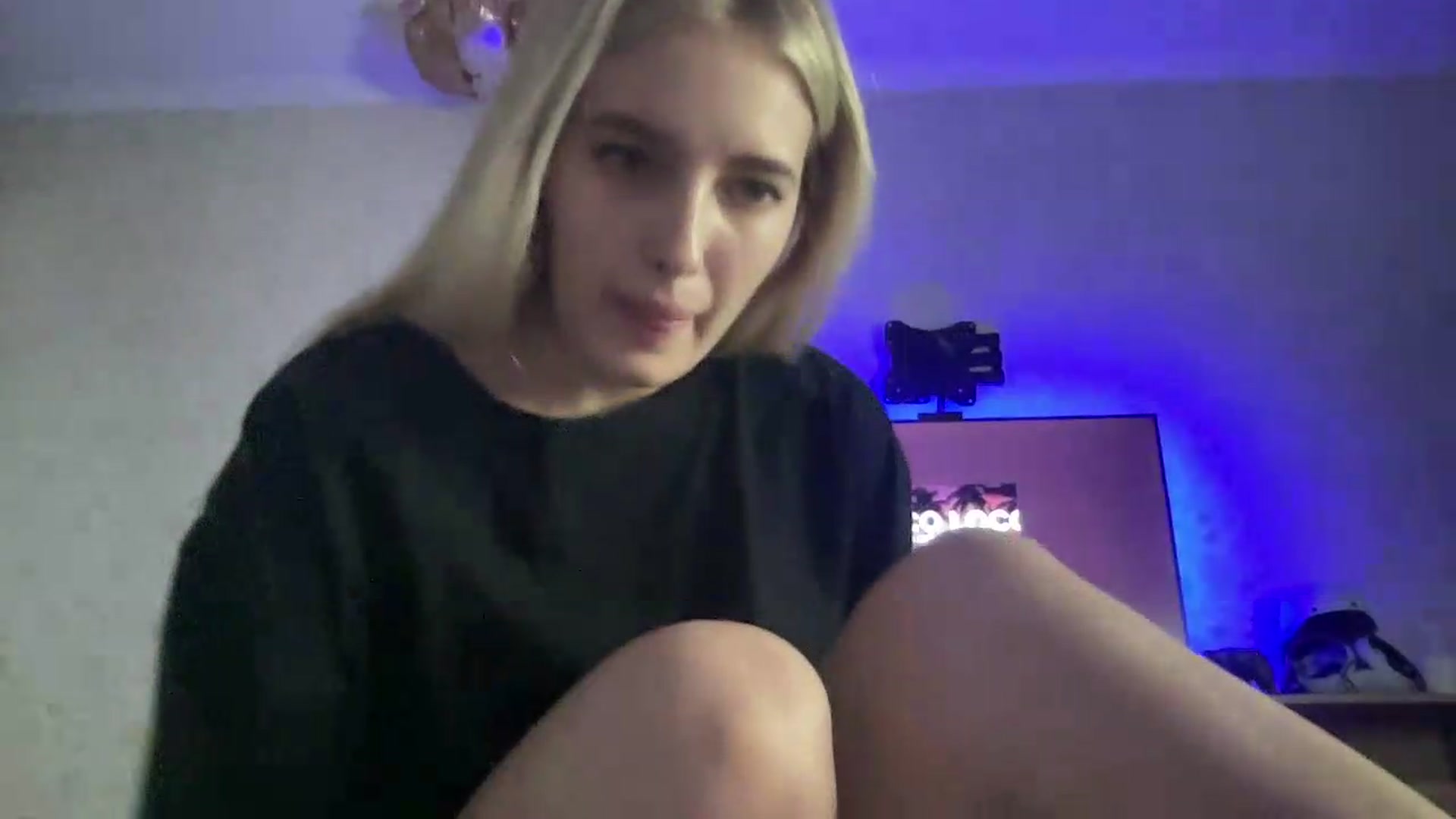 Gallery image thumbnail from Mira_Satin's myfreecams stream on, 08/26/2026, 18:09 image 15 of 20
