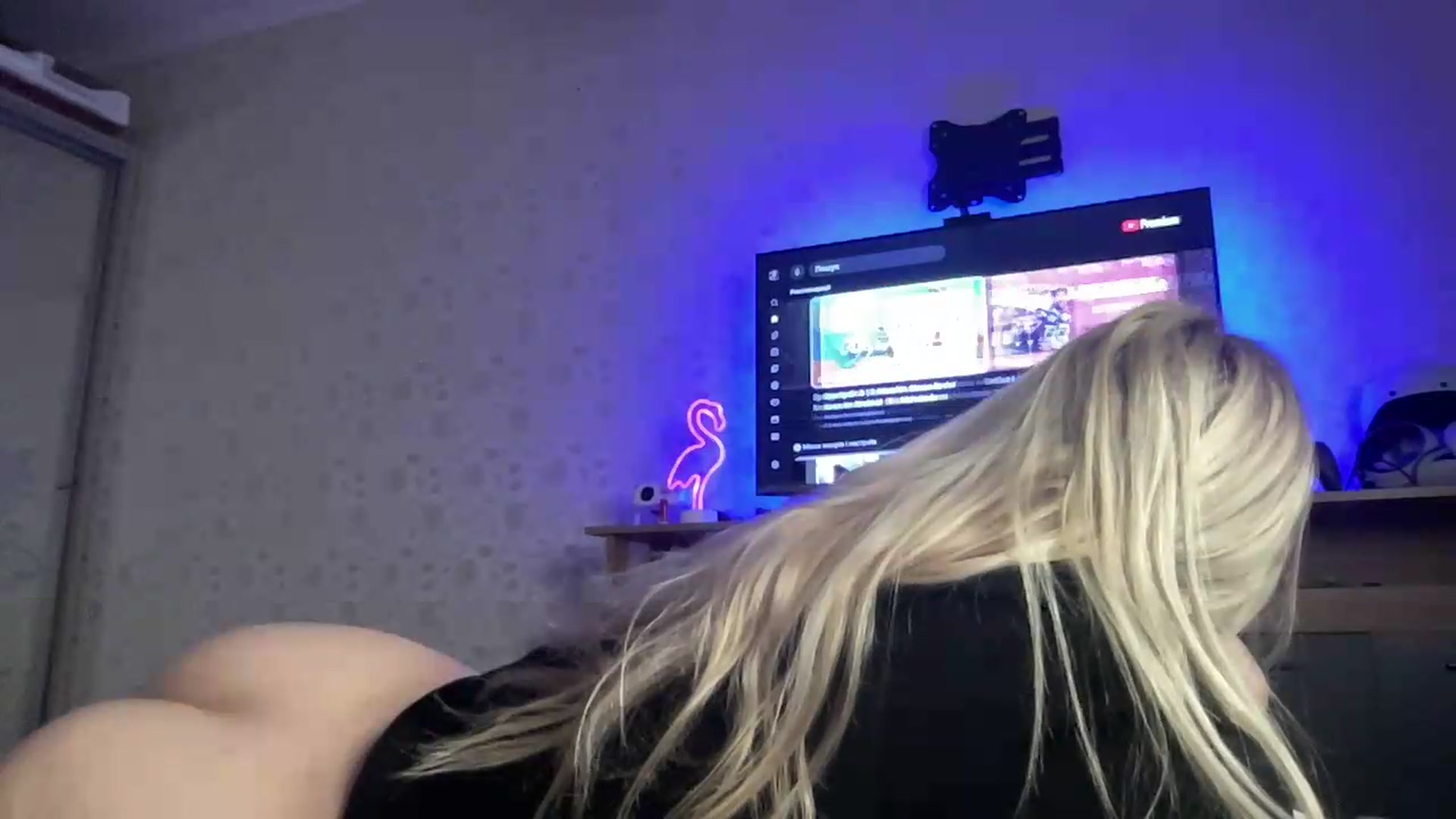 Gallery image thumbnail from Mira_Satin's myfreecams stream on, 08/26/2026, 18:09 image 6 of 20