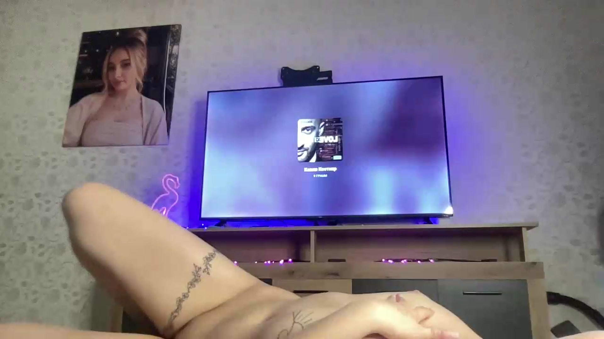 Gallery image thumbnail from Mira_Satin's myfreecams stream on, 08/27/2026, 10:17 image 12 of 20
