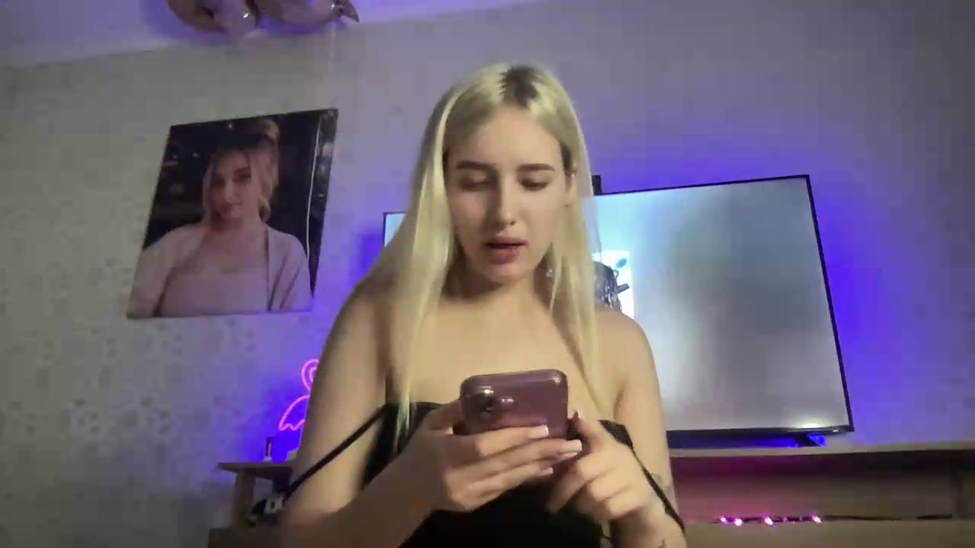 Gallery image thumbnail from Mira_Satin's myfreecams stream on, 08/27/2026, 10:17 image 8 of 20