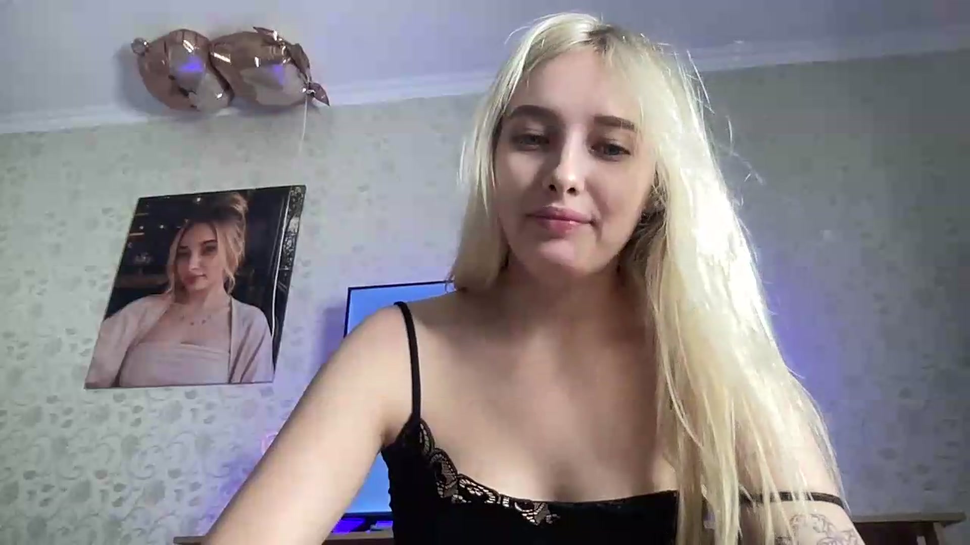 Gallery image thumbnail from Mira_Satin's myfreecams stream on, 08/27/2026, 12:50 image 10 of 20