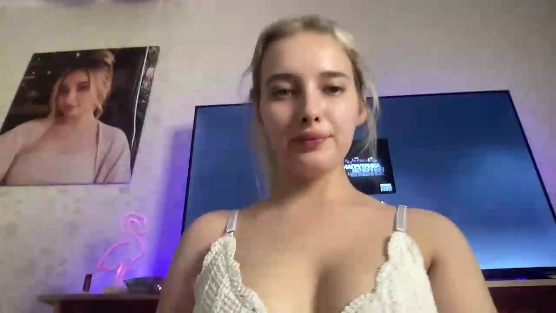 Gallery image thumbnail from Mira_Satin's myfreecams stream on, 08/27/2026, 14:35 image 17 of 20