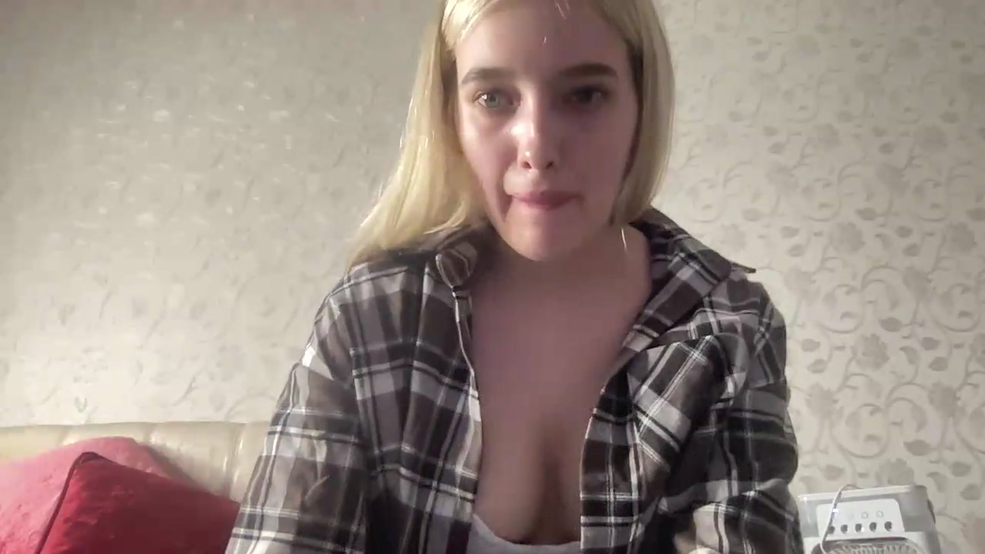 Gallery image thumbnail from Mira_Satin's myfreecams stream on, 08/27/2026, 14:35 image 3 of 20