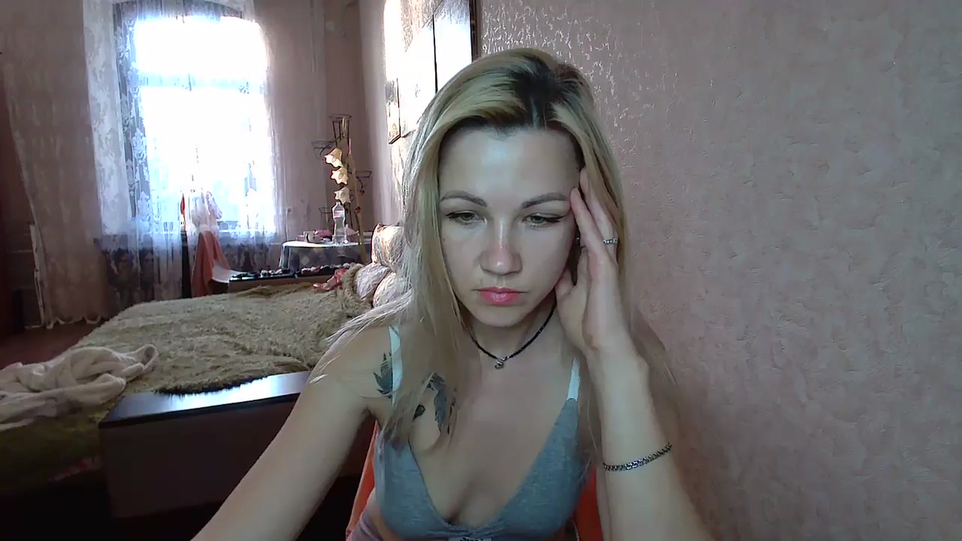 Gallery image thumbnail from Mira_for_love's myfreecams stream on, 05/21/2024, 16:46 image 4 of 20