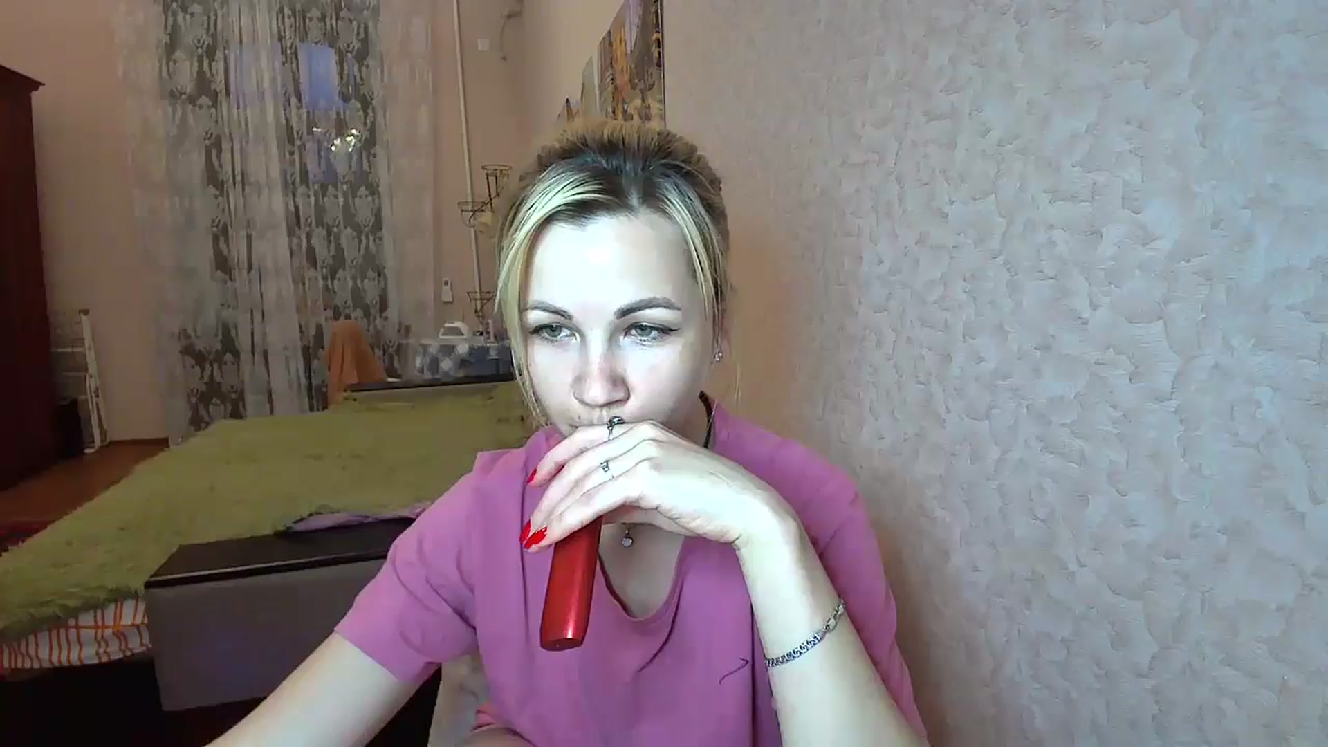 Gallery image thumbnail from Mira_for_love's myfreecams stream on, 05/31/2024, 18:31 image 18 of 20