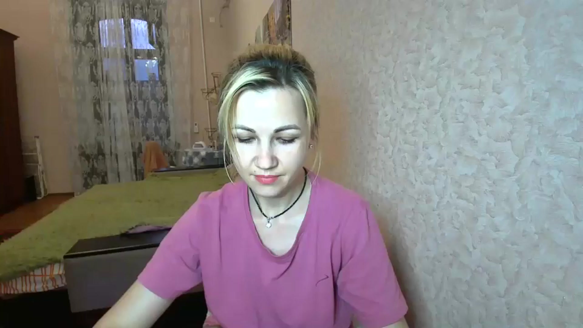 Gallery image thumbnail from Mira_for_love's myfreecams stream on, 05/31/2024, 18:31 image 13 of 20