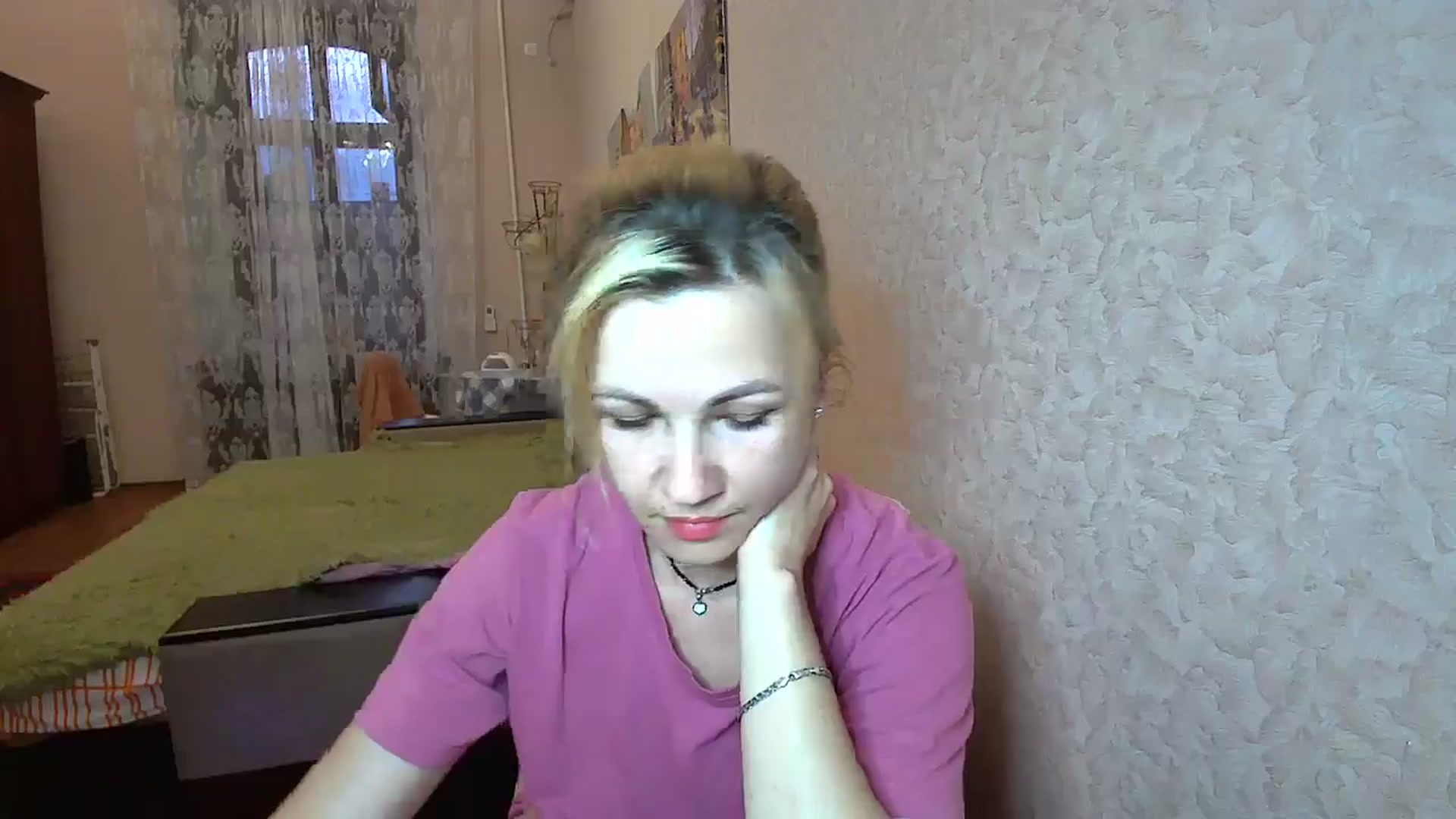 Gallery image thumbnail from Mira_for_love's myfreecams stream on, 05/31/2024, 18:31 image 12 of 20