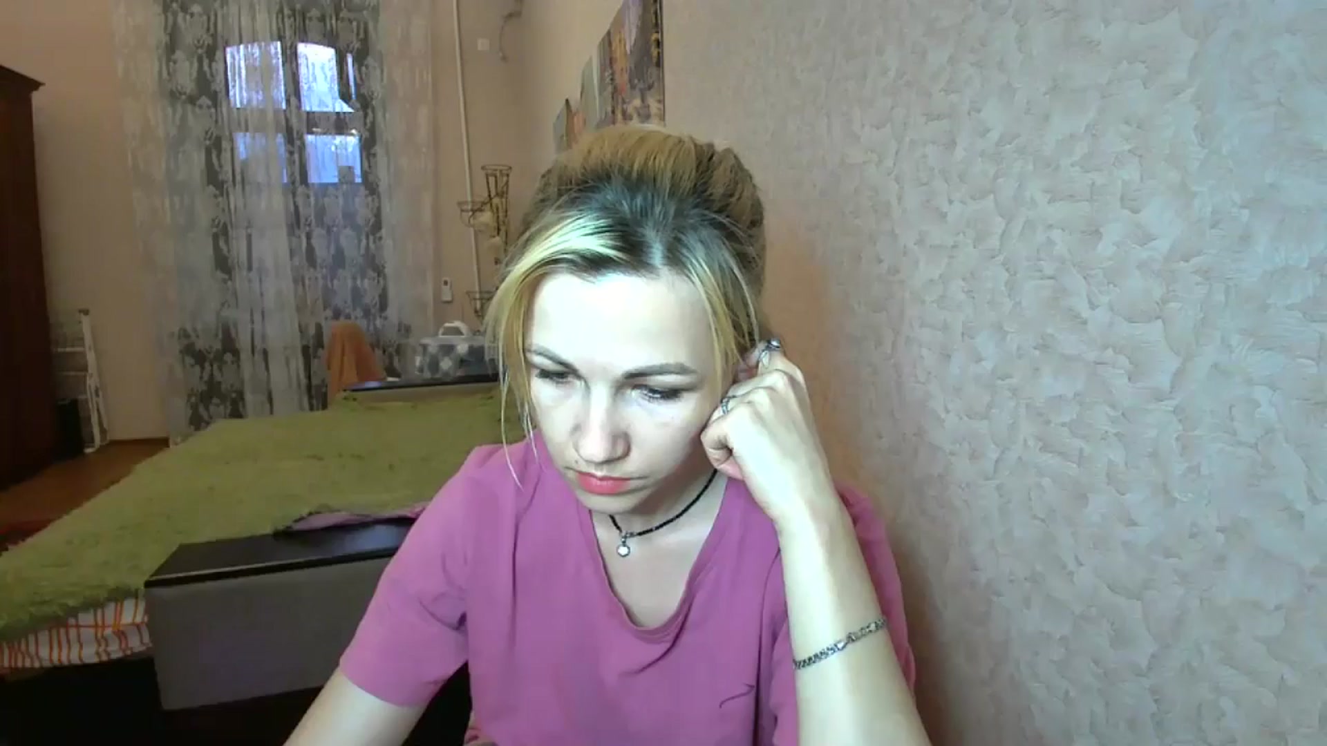 Gallery image thumbnail from Mira_for_love's myfreecams stream on, 05/31/2024, 18:31 image 11 of 20