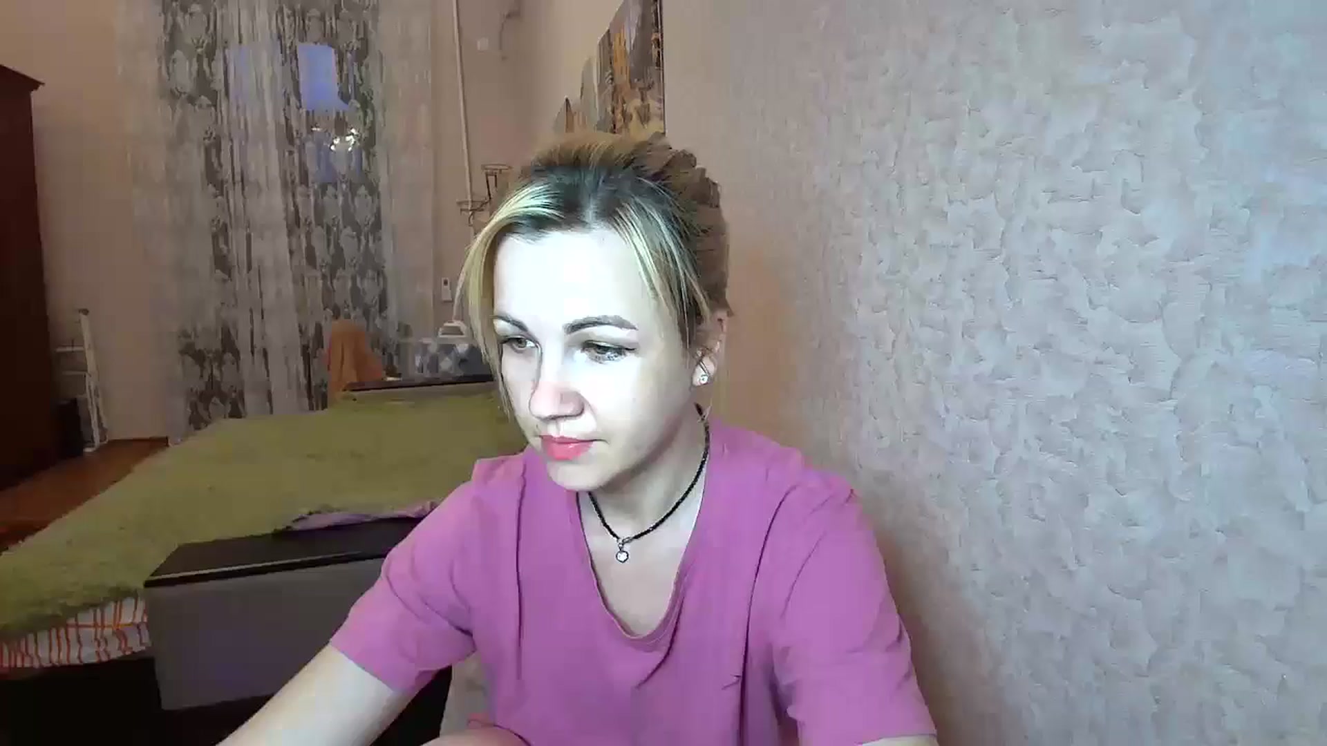 Gallery image thumbnail from Mira_for_love's myfreecams stream on, 05/31/2024, 18:31 image 17 of 20
