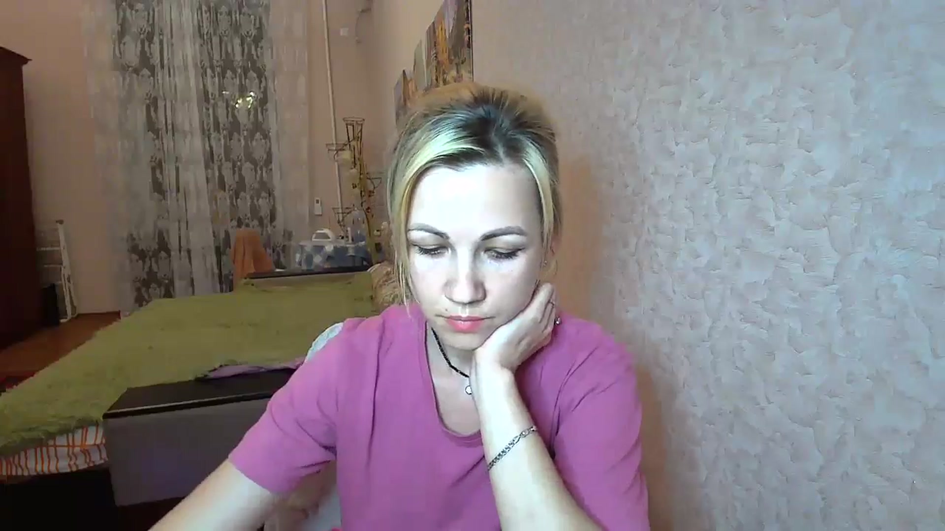 Gallery image thumbnail from Mira_for_love's myfreecams stream on, 05/31/2024, 19:57 image 3 of 20