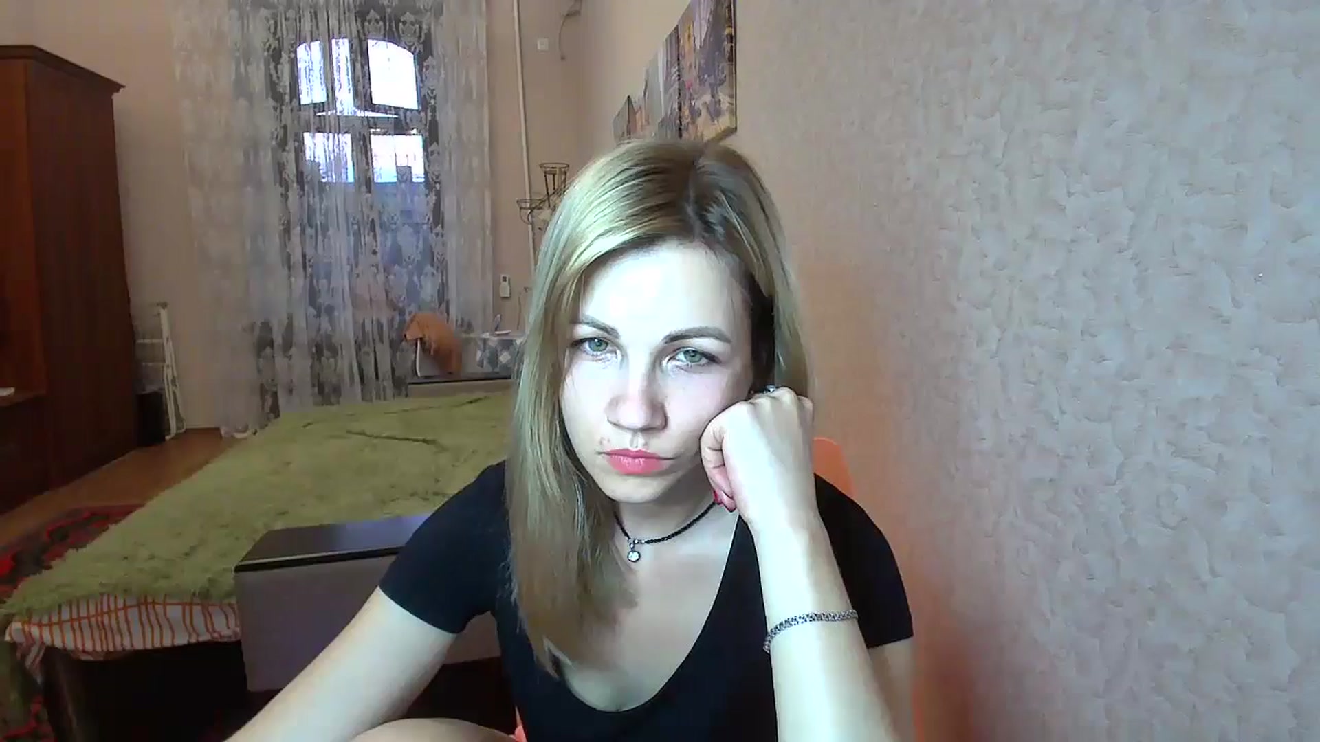 Gallery image thumbnail from Mira_for_love's myfreecams stream on, 06/10/2024, 18:51 image 4 of 20