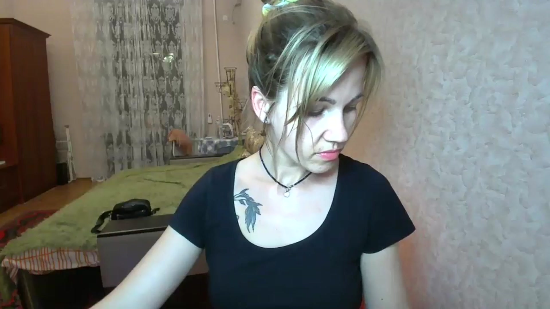 Gallery image thumbnail from Mira_for_love's myfreecams stream on, 06/11/2024, 19:18 image 13 of 20
