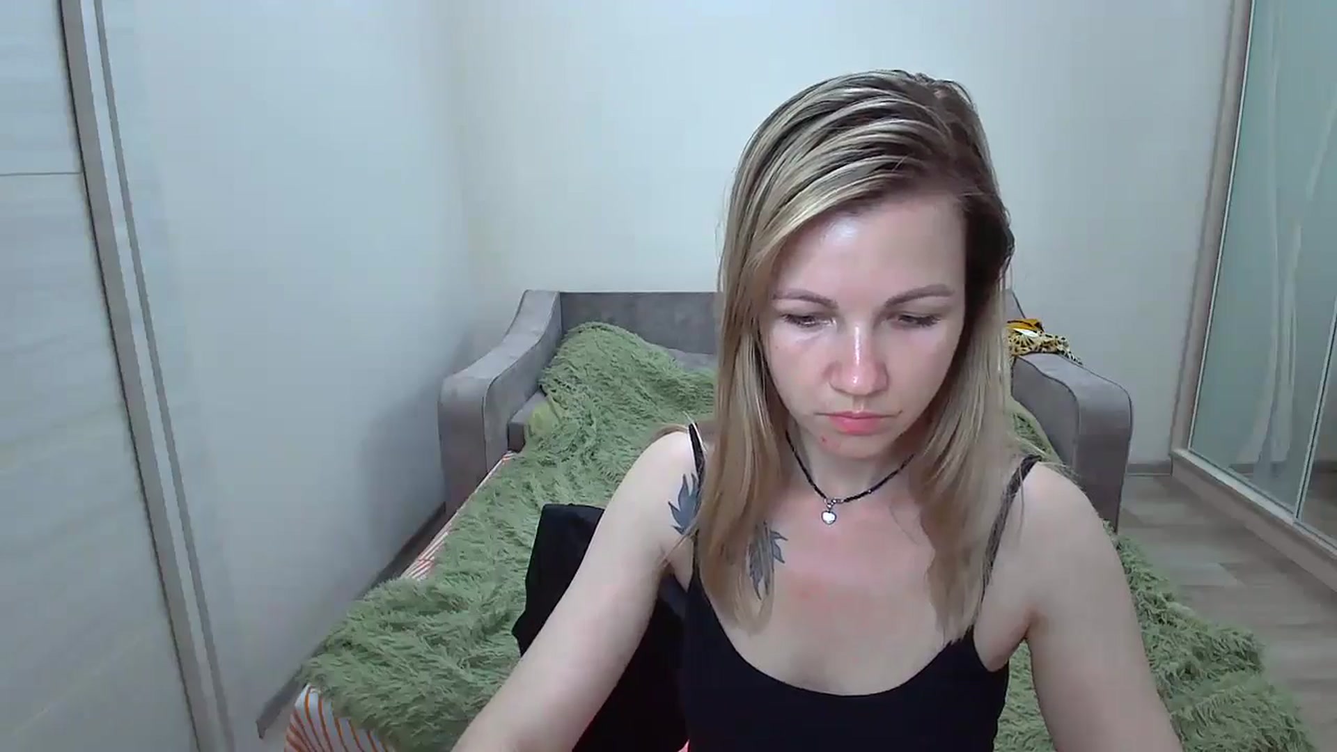 Gallery image thumbnail from Mira_for_love's myfreecams stream on, 06/15/2024, 20:52 image 7 of 20