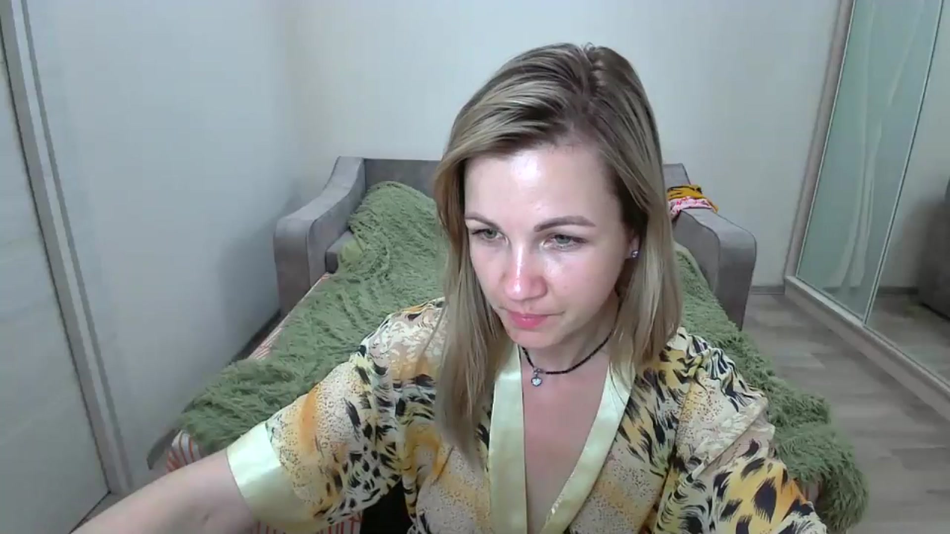 Gallery image thumbnail from Mira_for_love's myfreecams stream on, 06/15/2024, 21:22 image 18 of 20