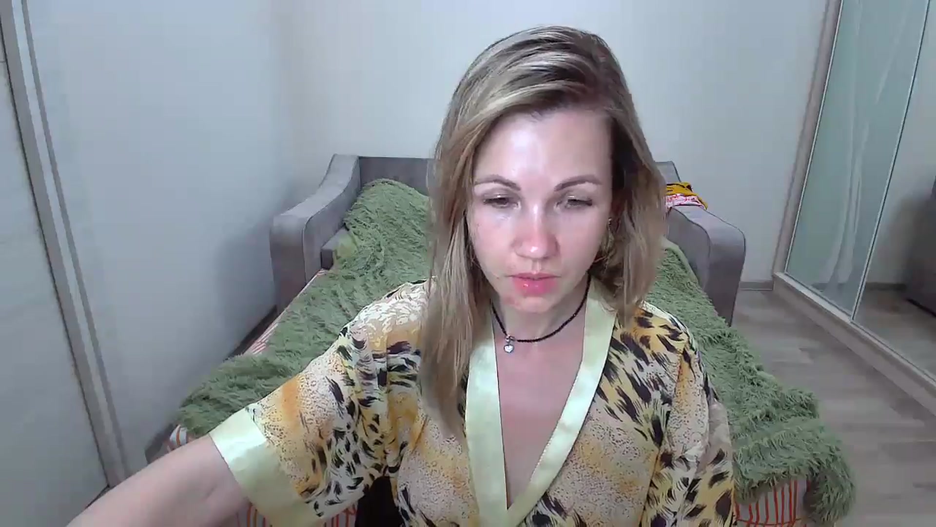 Gallery image thumbnail from Mira_for_love's myfreecams stream on, 06/15/2024, 21:22 image 10 of 20