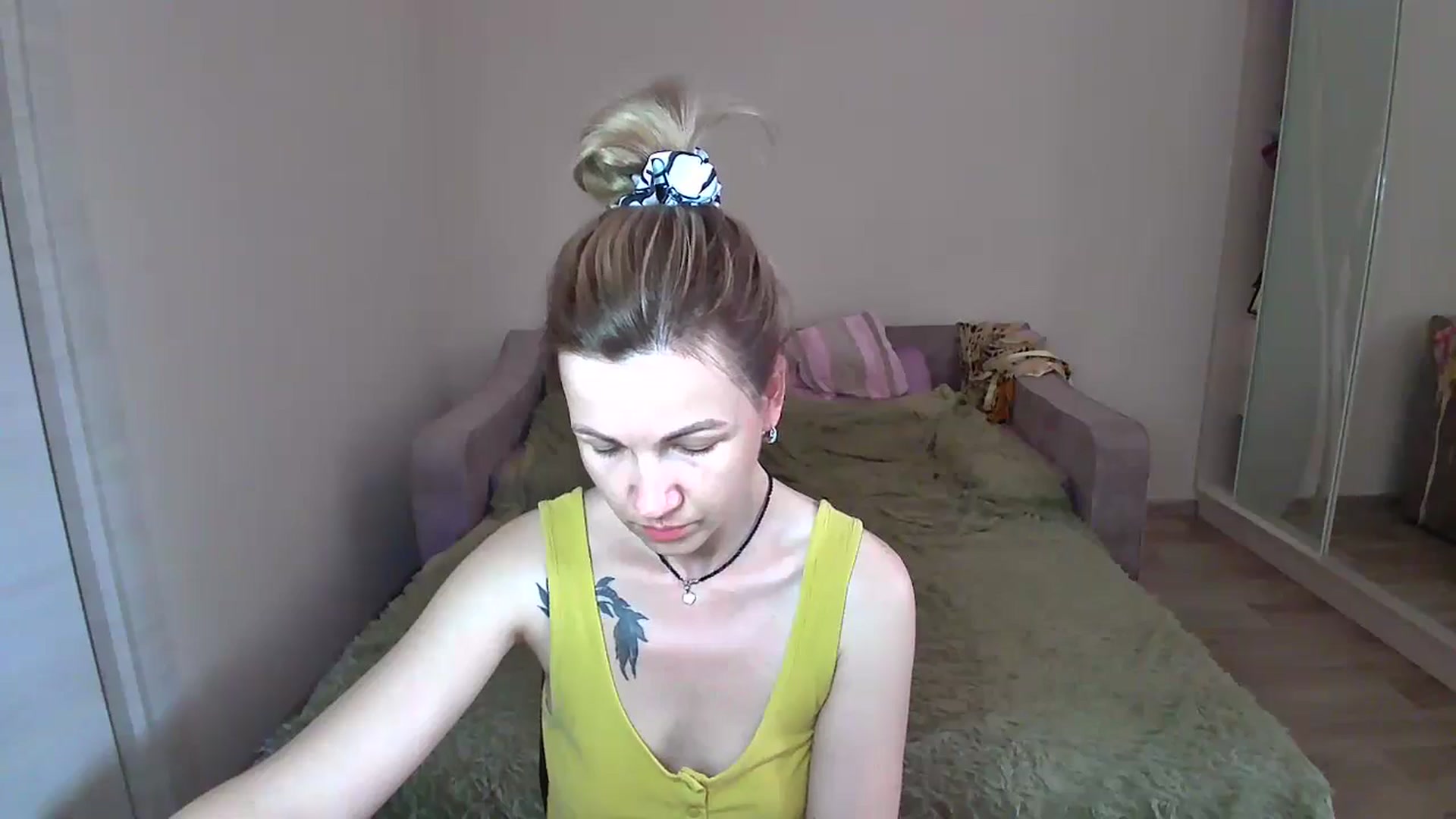 Gallery image thumbnail from Mira_for_love's myfreecams stream on, 06/20/2024, 07:56 image 11 of 20