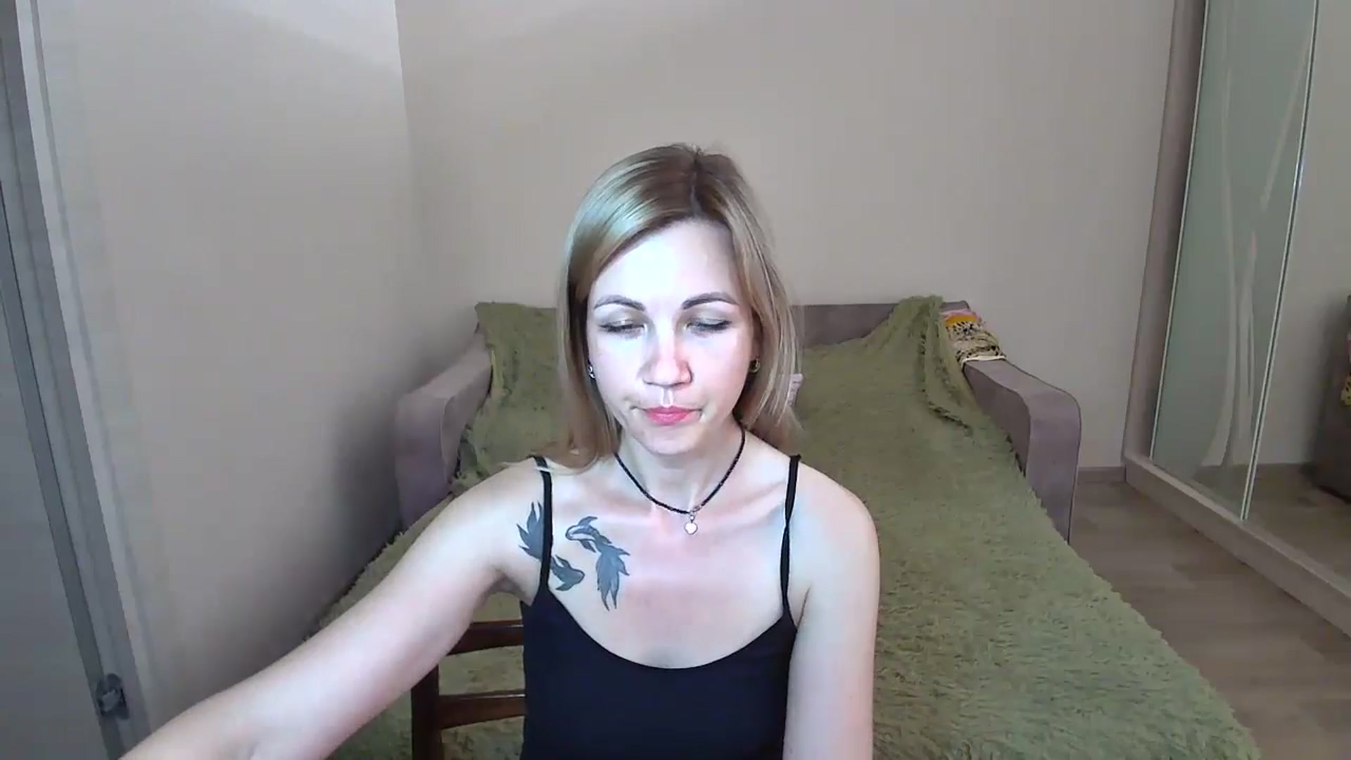 Gallery image thumbnail from Mira_for_love's myfreecams stream on, 06/20/2024, 18:01 image 7 of 20