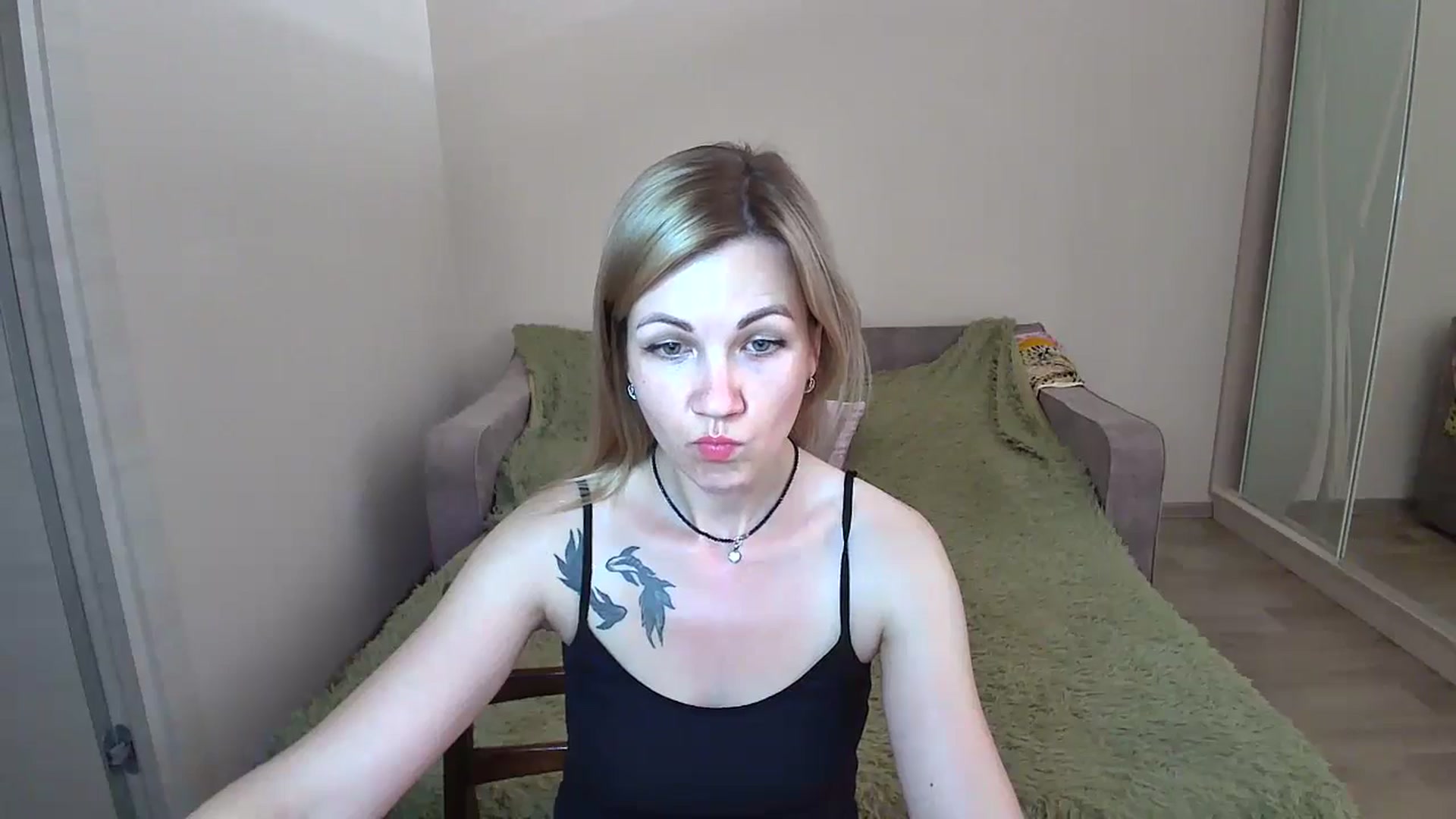 Gallery image thumbnail from Mira_for_love's myfreecams stream on, 06/20/2024, 18:01 image 2 of 20