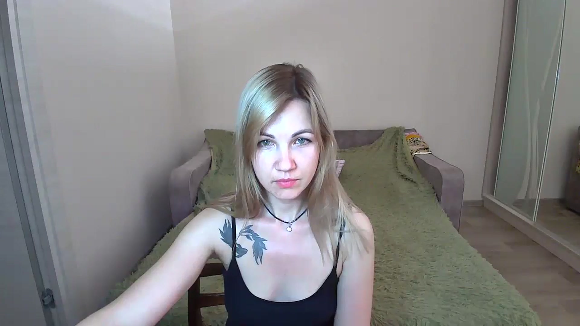 Gallery image thumbnail from Mira_for_love's myfreecams stream on, 06/20/2024, 18:32 image 16 of 20