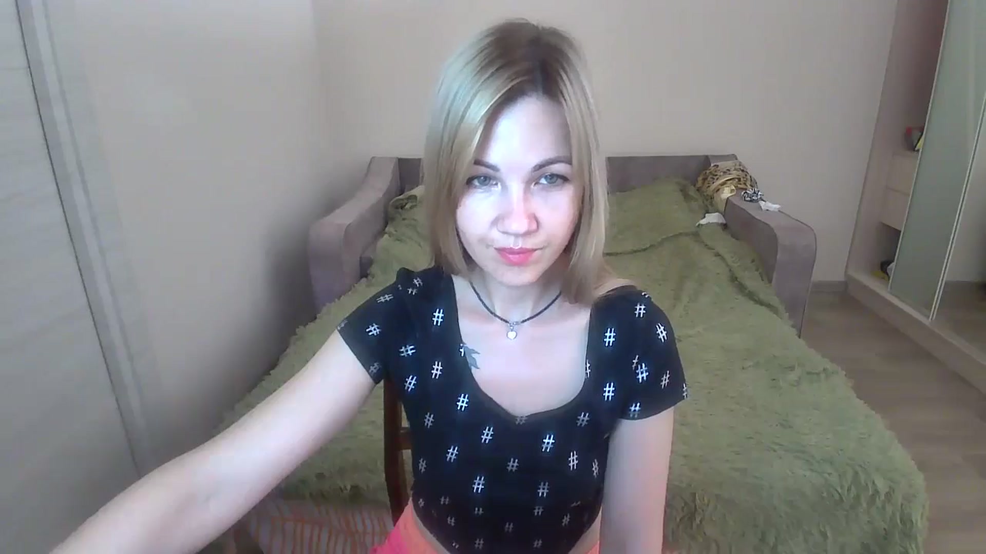 Gallery image thumbnail from Mira_for_love's myfreecams stream on, 06/21/2024, 17:59 image 14 of 20