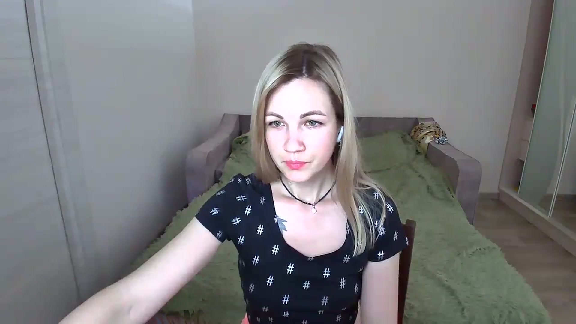 Gallery image thumbnail from Mira_for_love's myfreecams stream on, 06/21/2024, 18:37 image 10 of 20