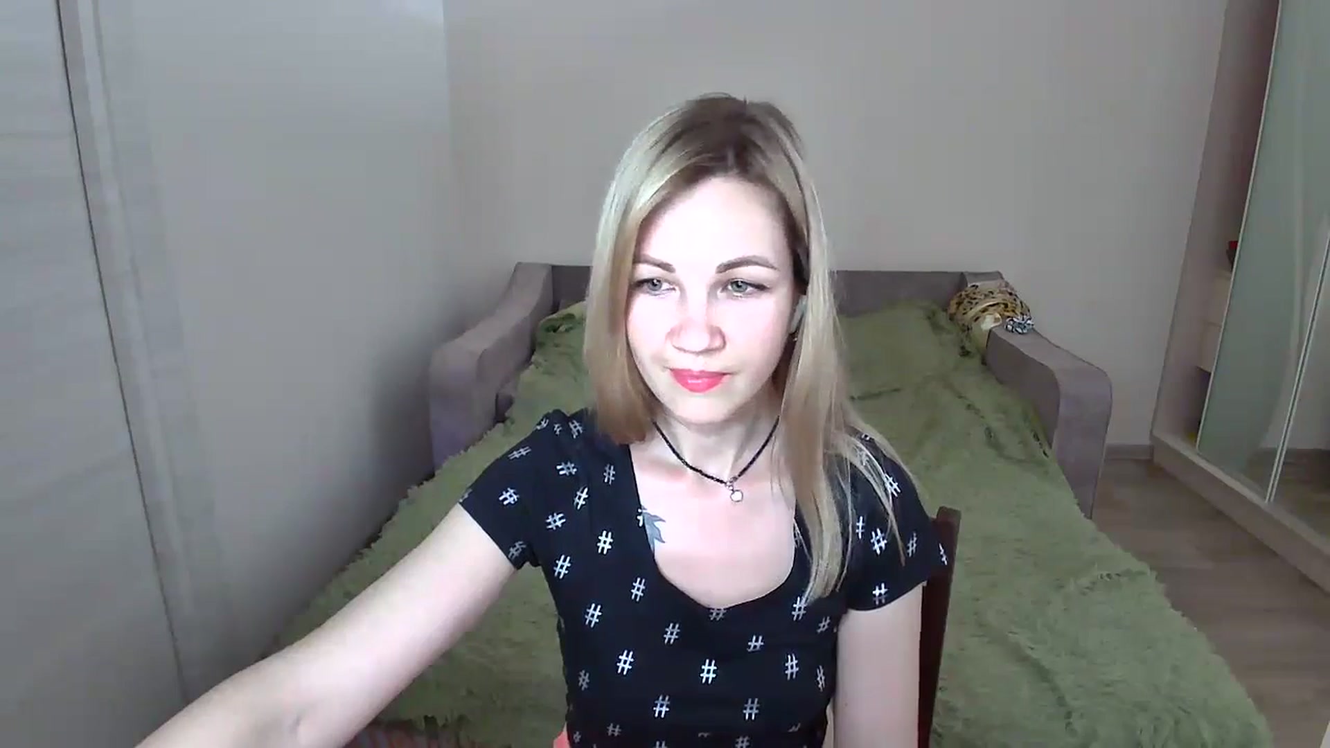 Gallery image thumbnail from Mira_for_love's myfreecams stream on, 06/21/2024, 18:37 image 14 of 20