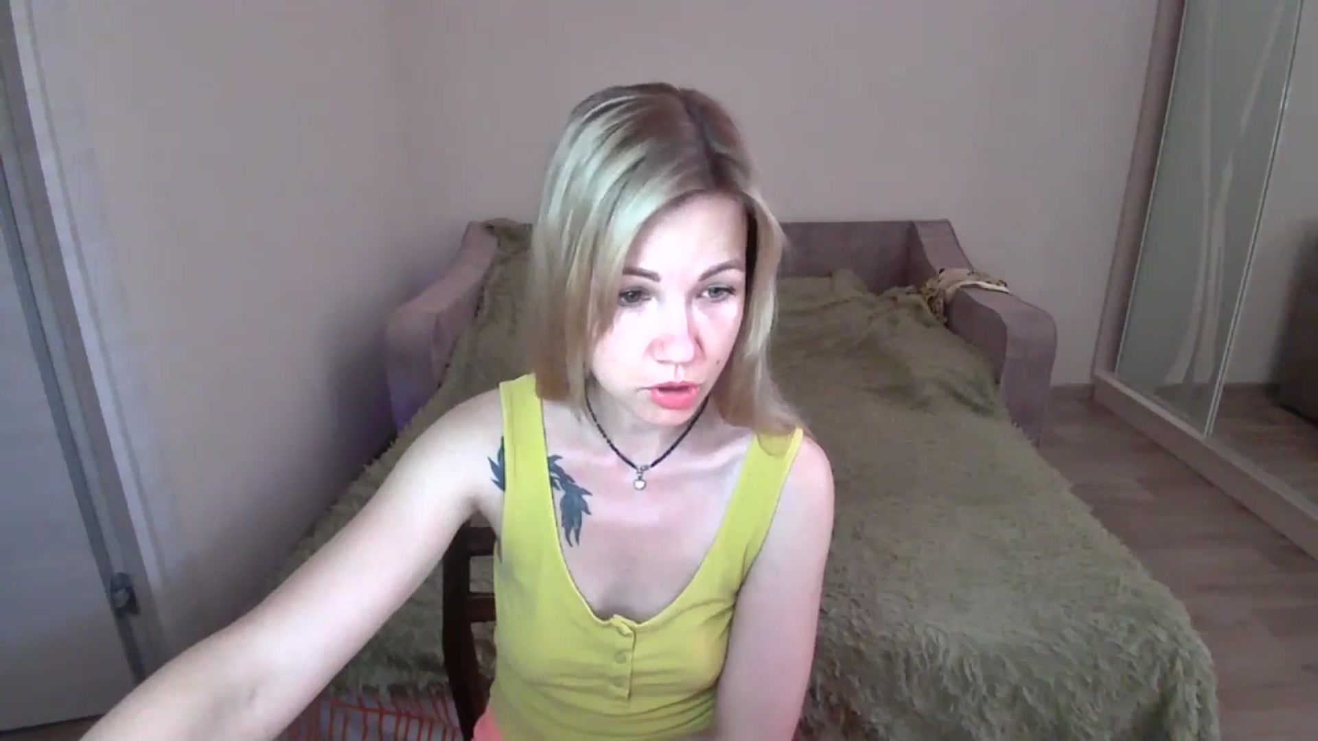 Gallery image thumbnail from Mira_for_love's myfreecams stream on, 06/27/2024, 09:32 image 16 of 20
